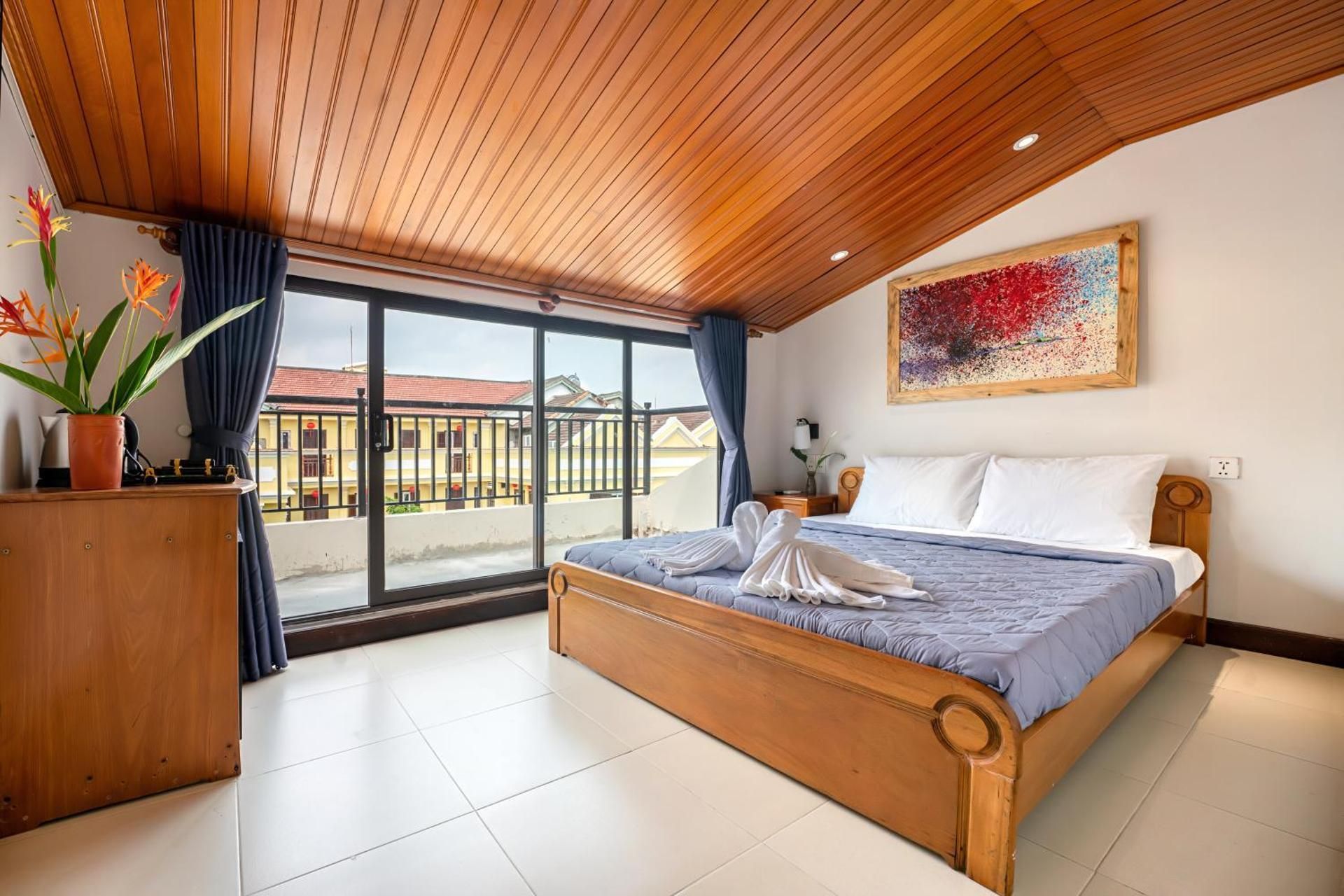 Superior Balcony City View