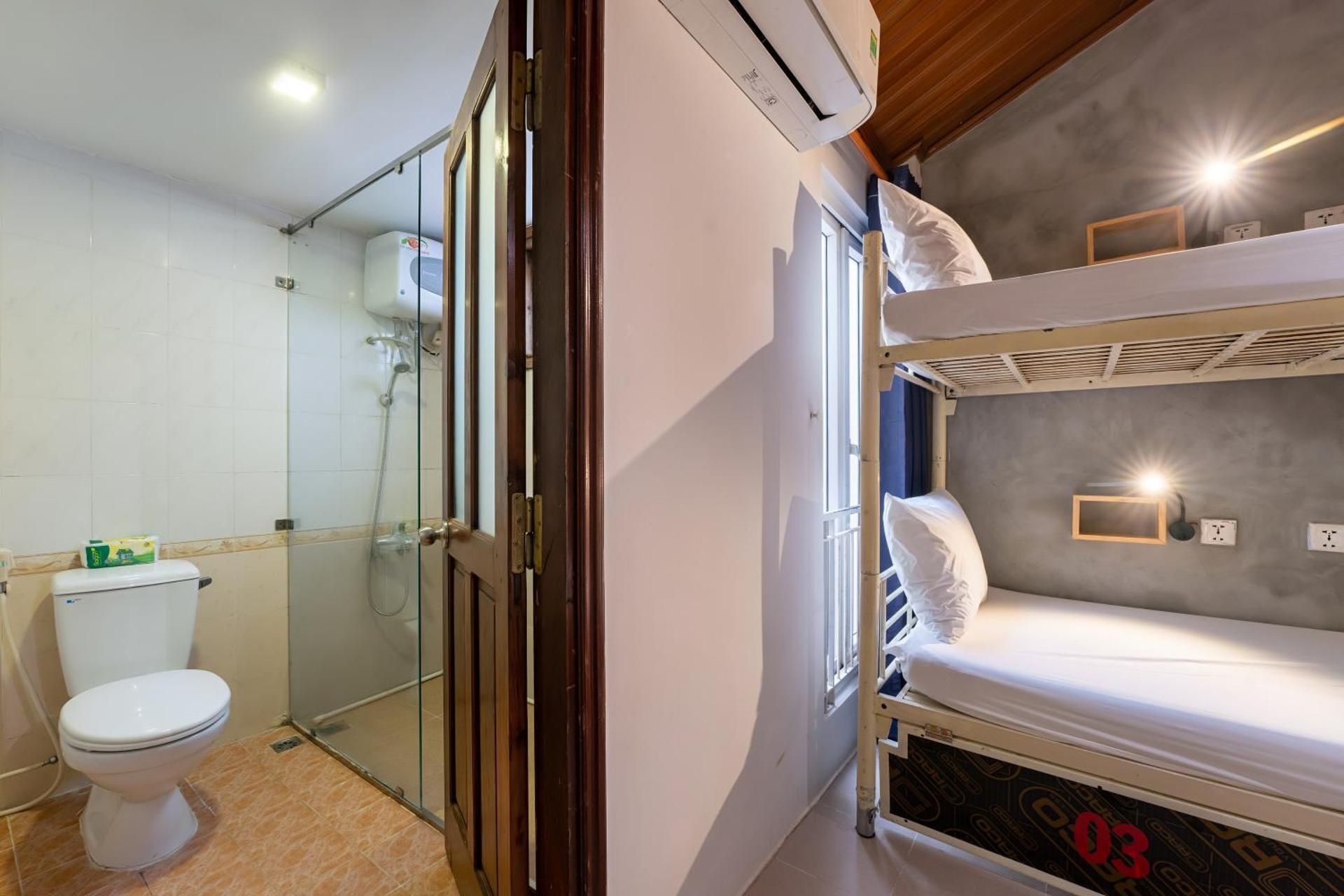 Bed in 6 Bed Female Dormitory with Ensuite