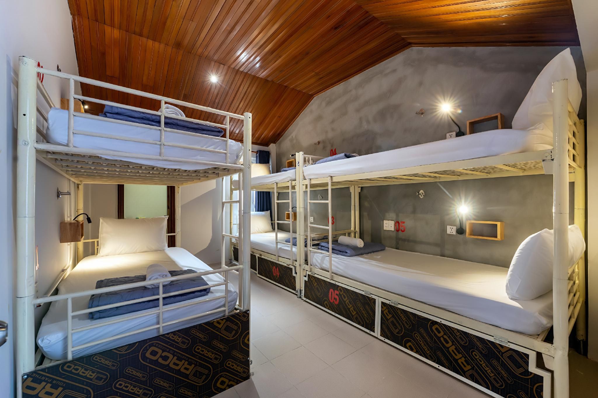 Bed in 6 Bed Female Dormitory with Ensuite