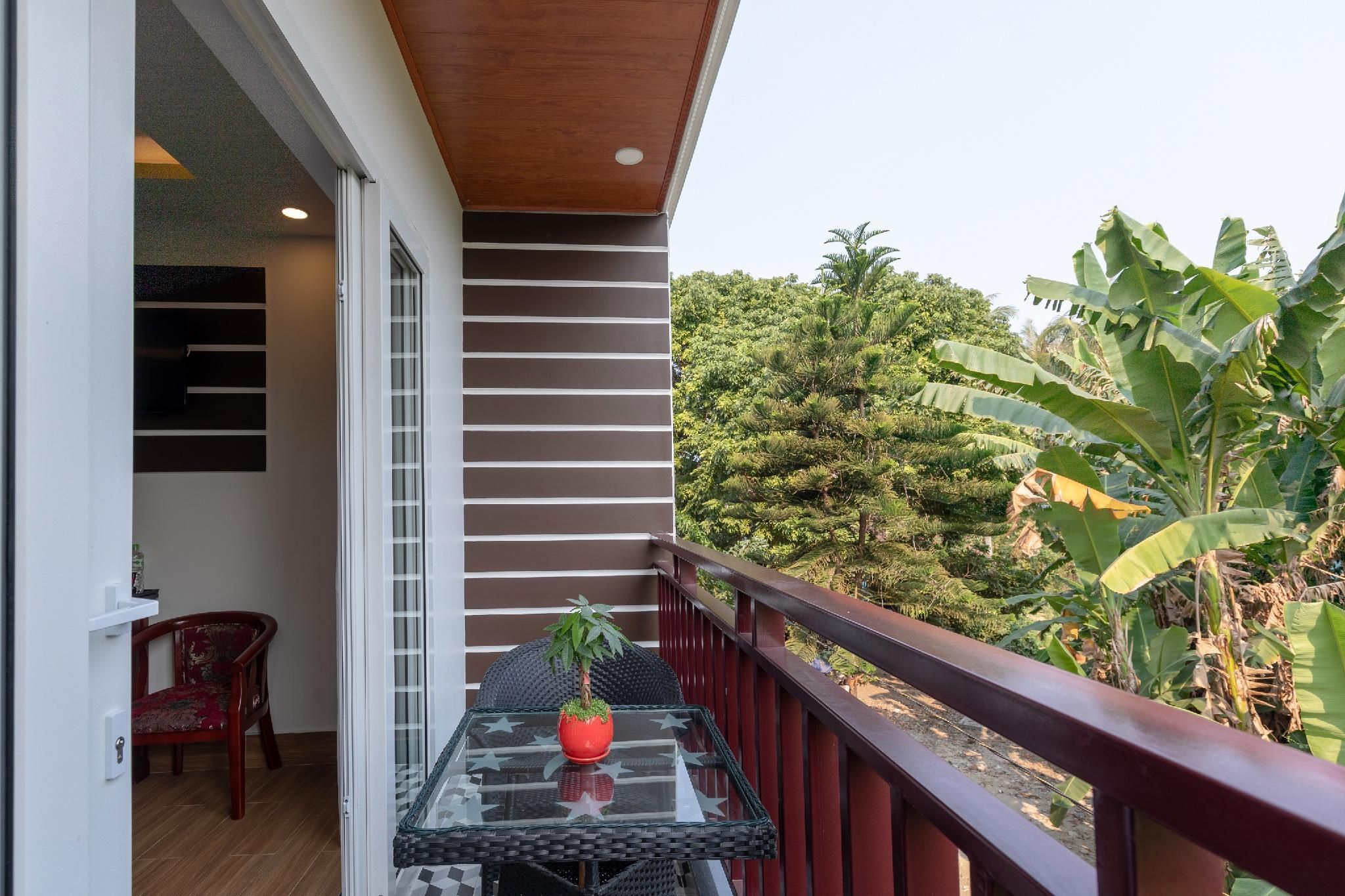 Deluxe Double with Balcony