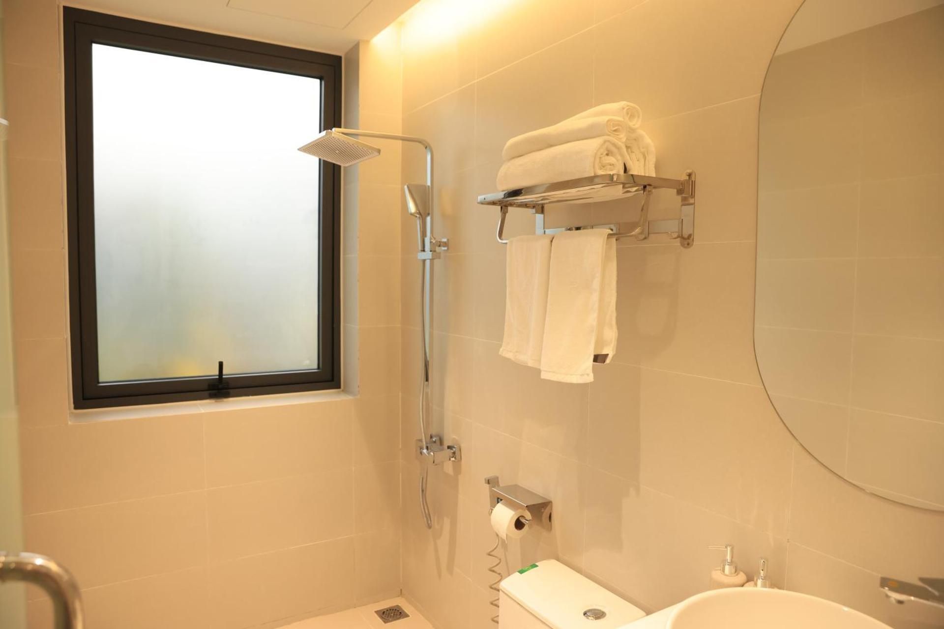 Deluxe King Room with Balcony