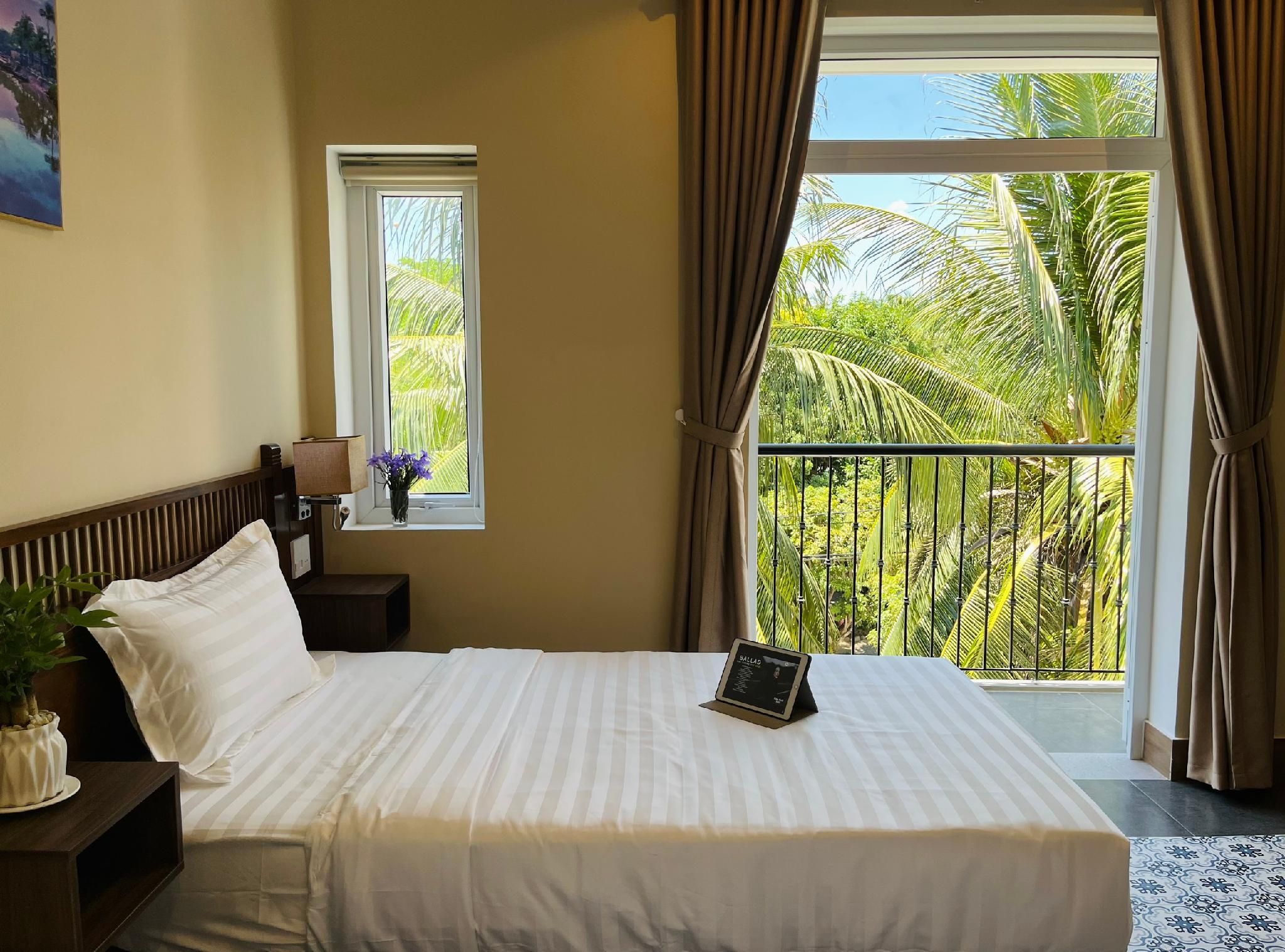 Deluxe City View Twin Room