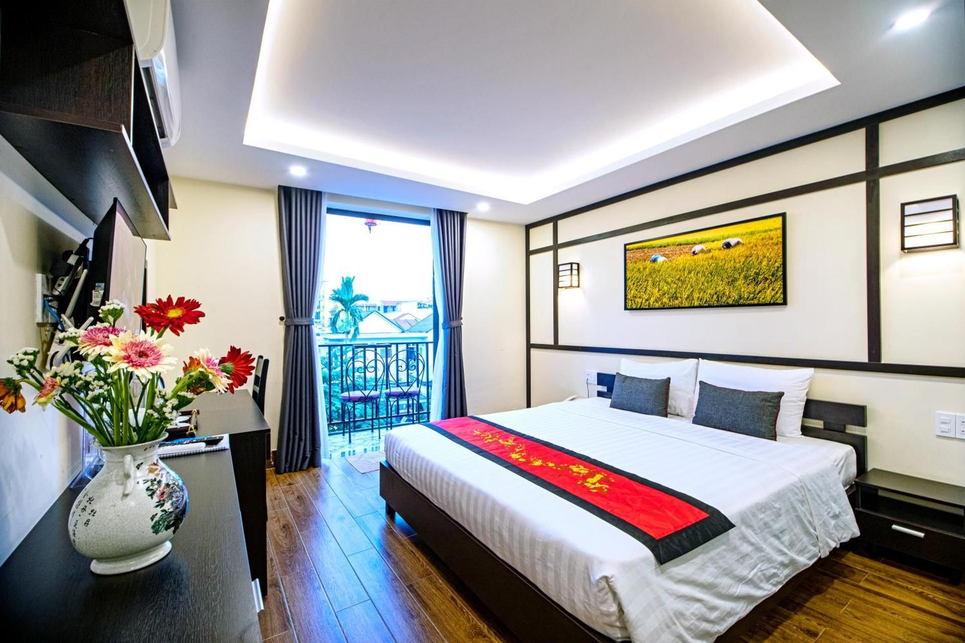 Deluxe Double City View with Balcony