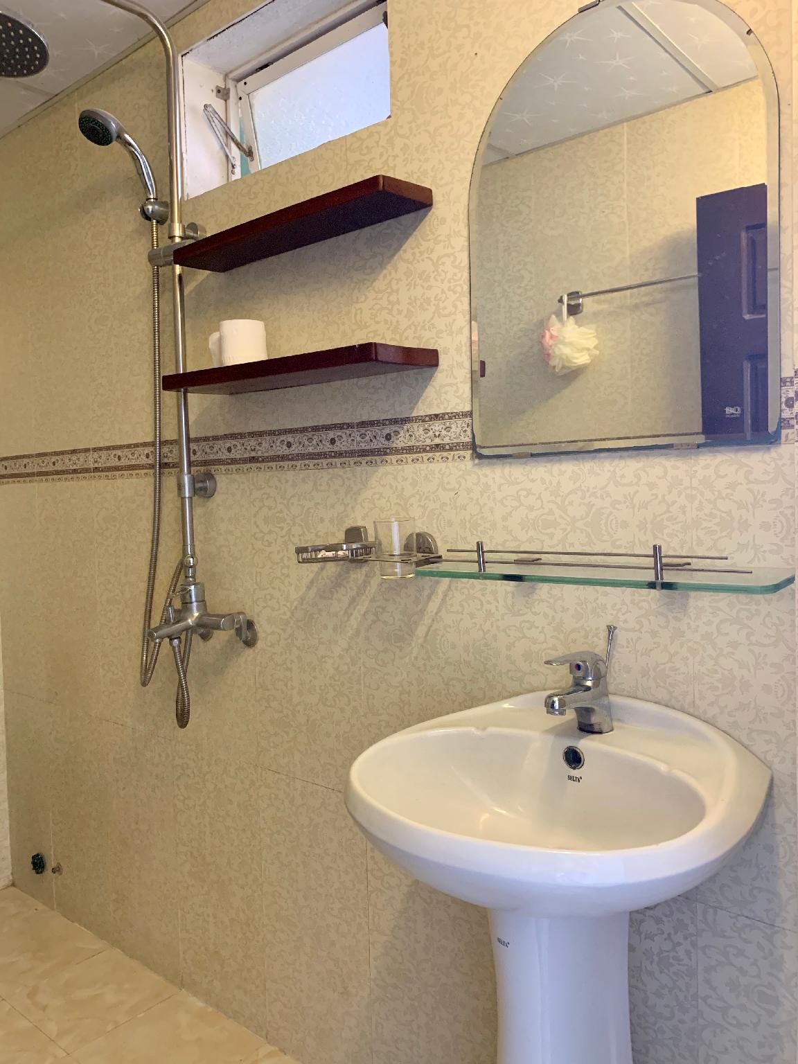 Single Room with Fan And Shared Bathroom