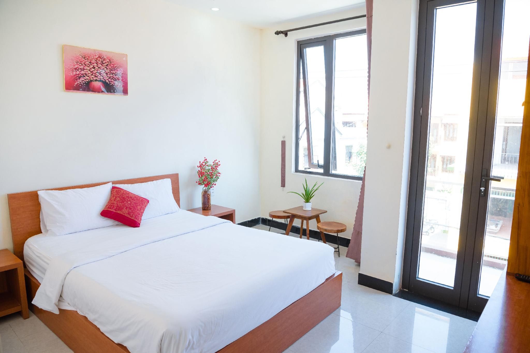 Deluxe Double Room with Balcony