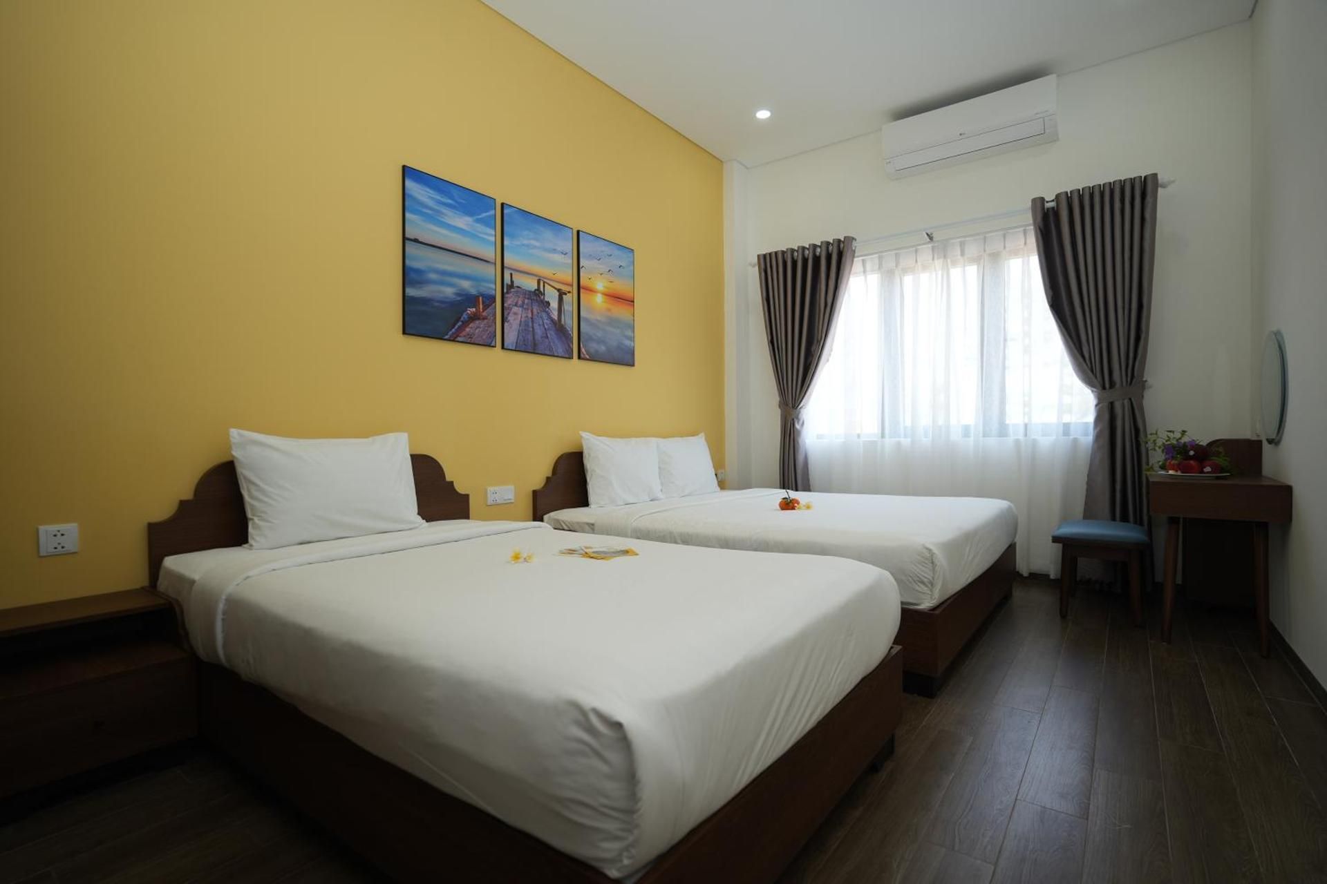 Twin Room with Lake View