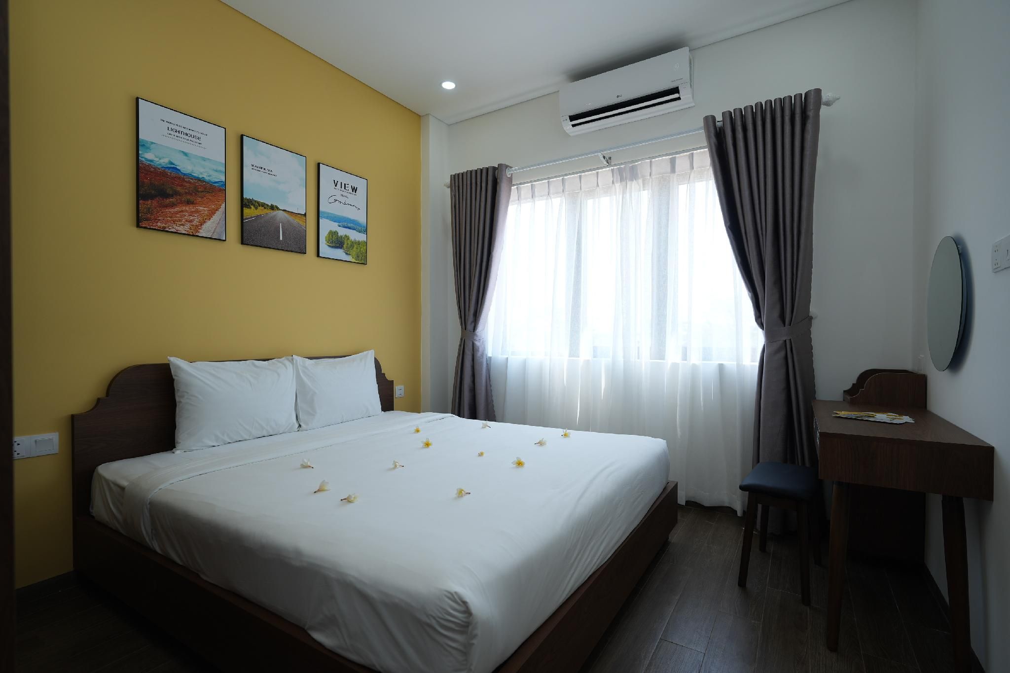 Deluxe Double - 2 Breakfast Included