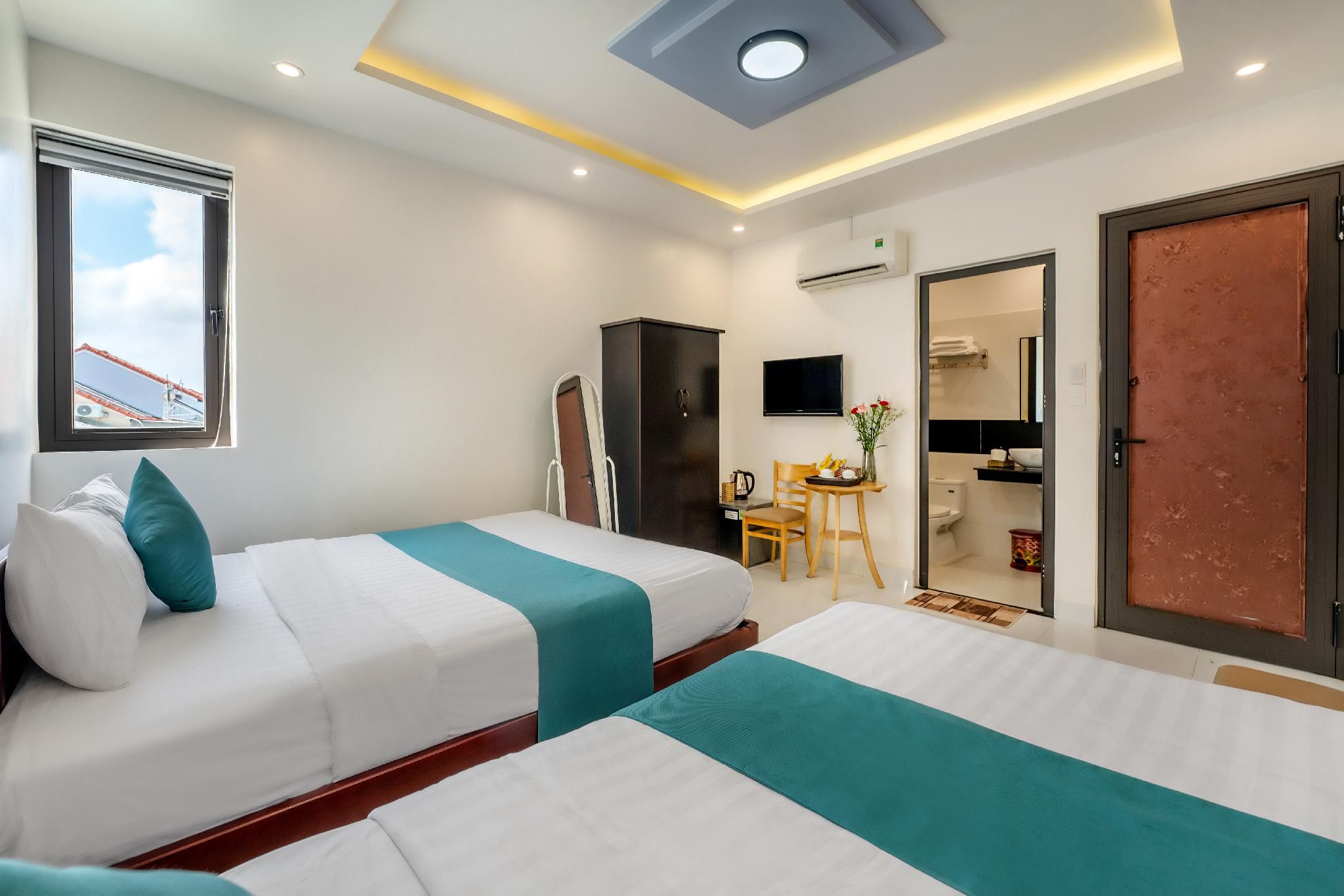 Rock Mouse villa Deluxe Room (2 Adults + 1 Child)