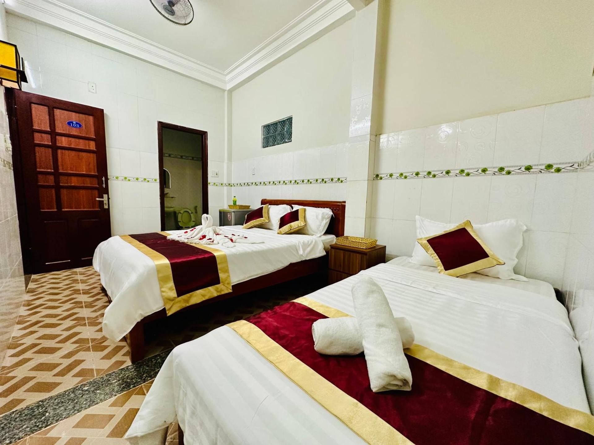 Triple Room with Private Bathroom