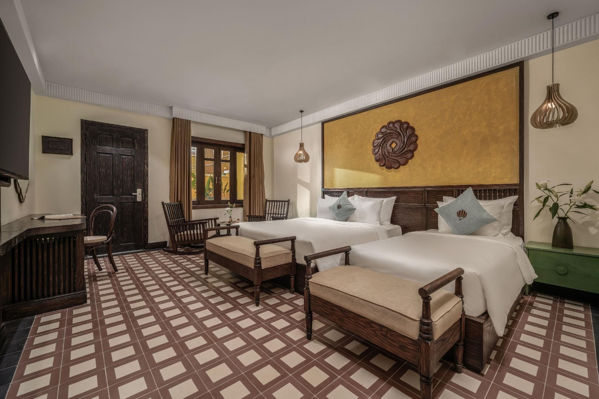 Family Charming Room