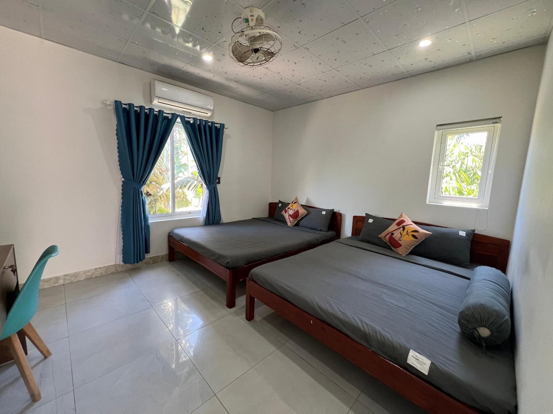 Large Double or Twin Room