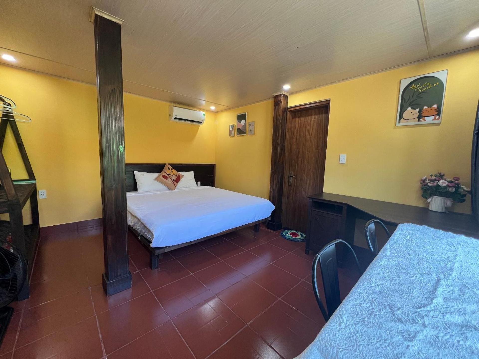 Deluxe Single Room with Balcony