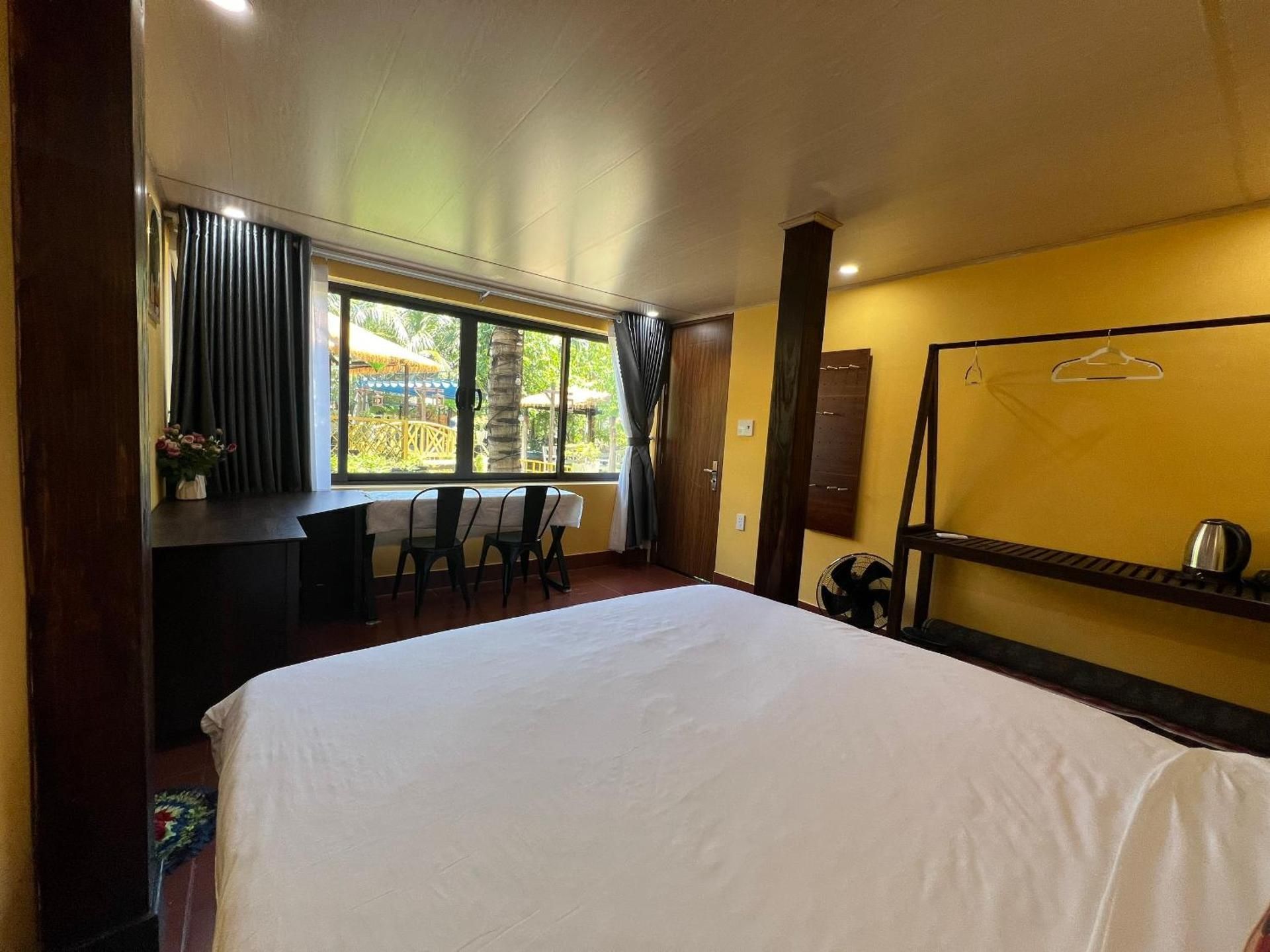 Deluxe Single Room with Balcony