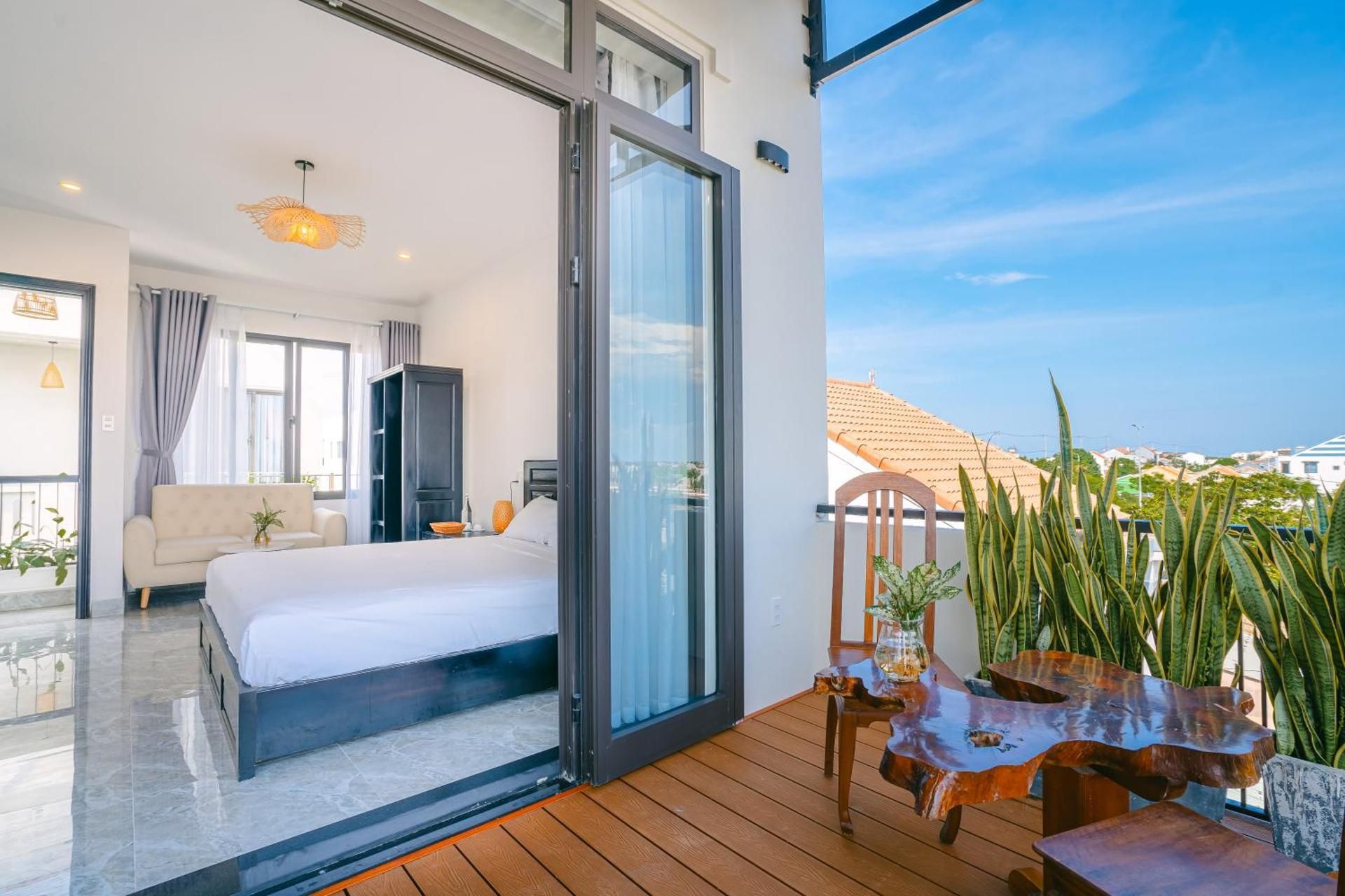 Deluxe Balcony