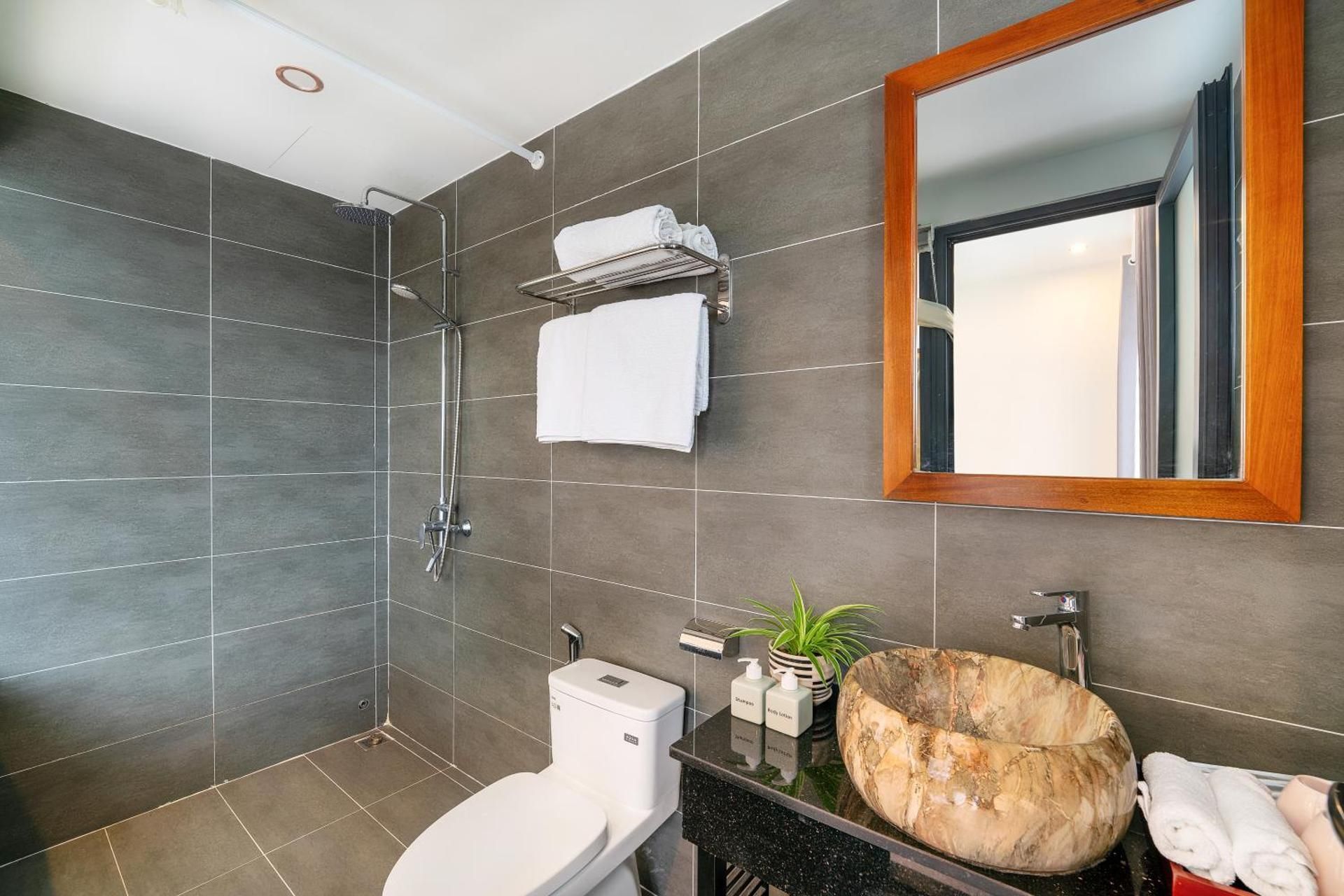 Triple Room with Lake View