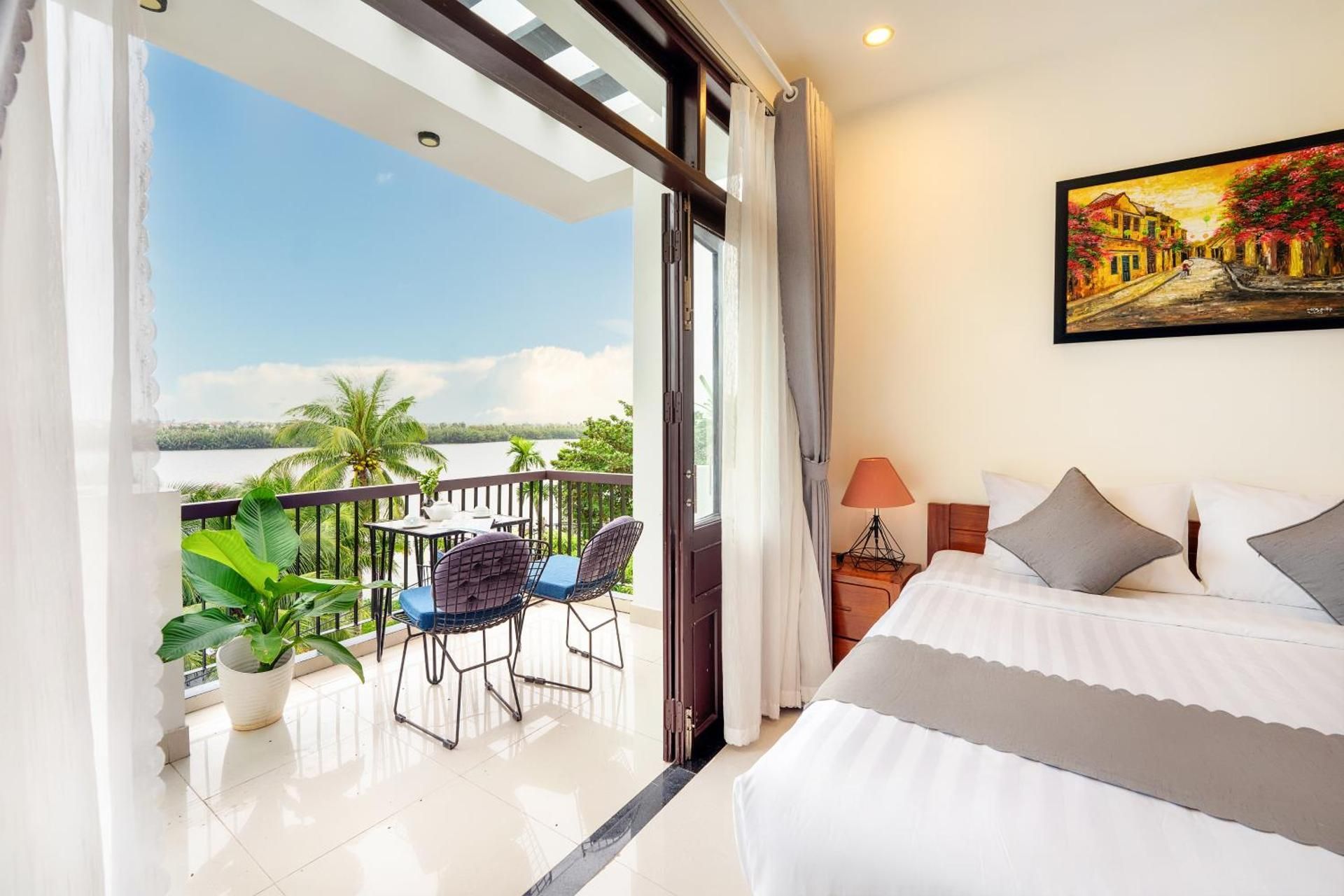 Triple Room with Lake View