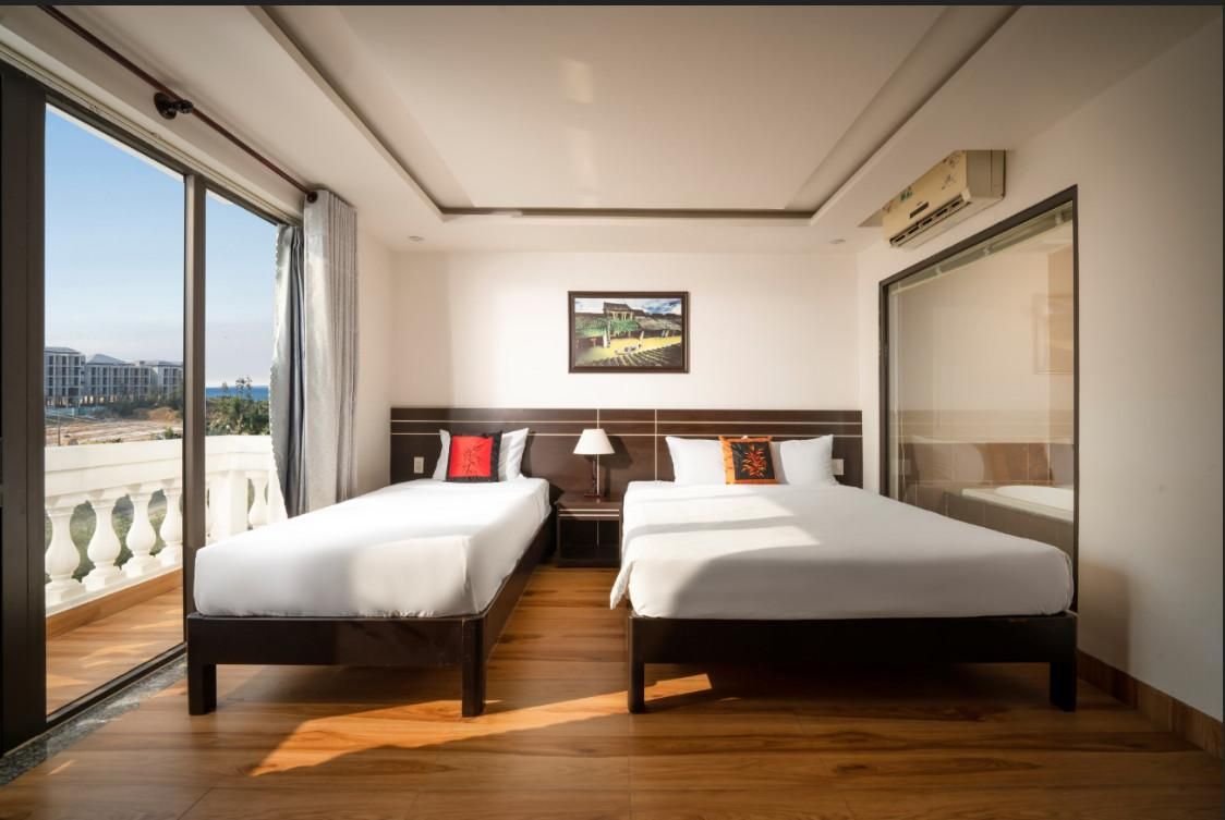 Triple Room with Balcony