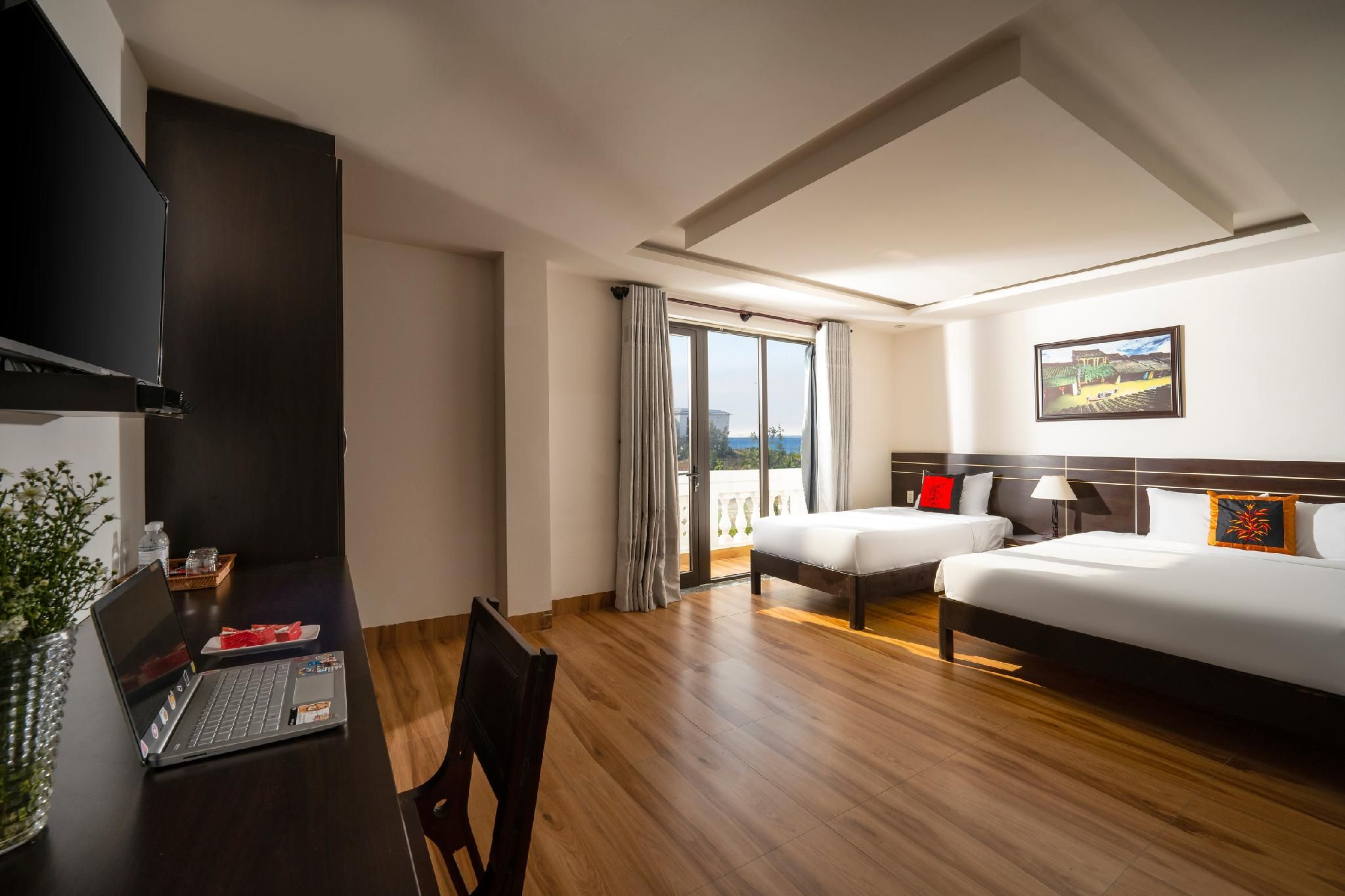 Triple Room with Balcony