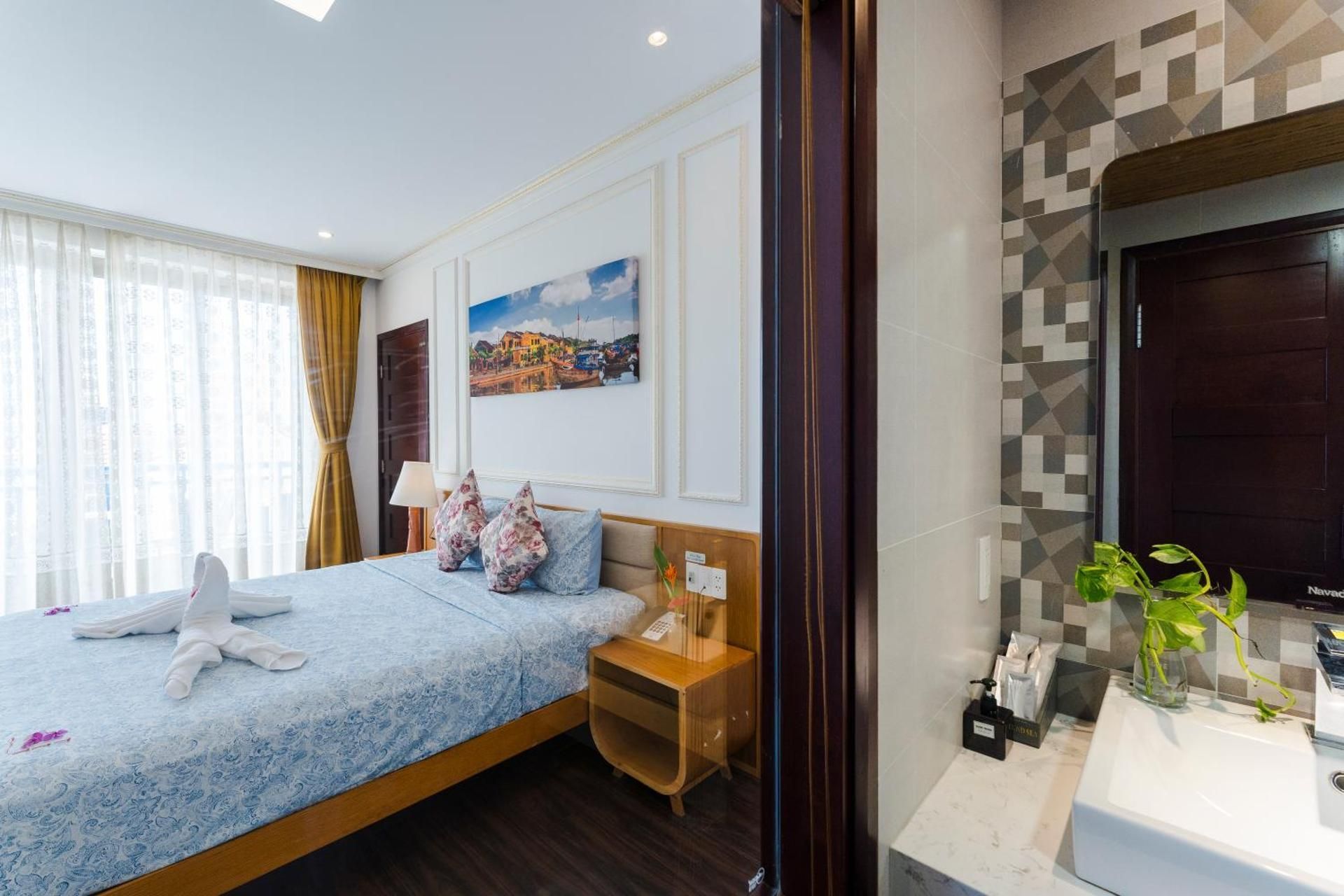 Two-Bedroom Apartment with Balcony