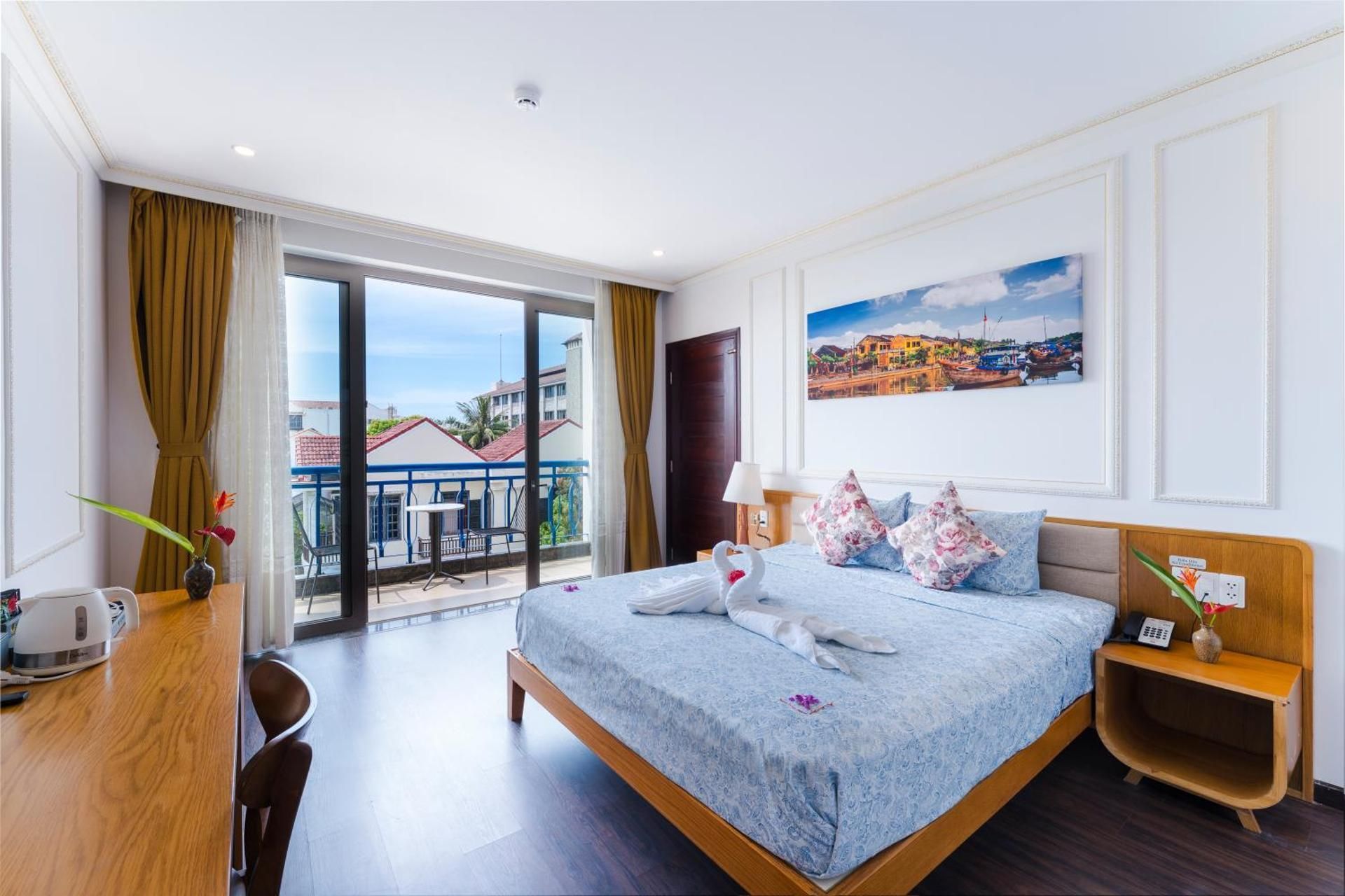 Deluxe Room with Balcony