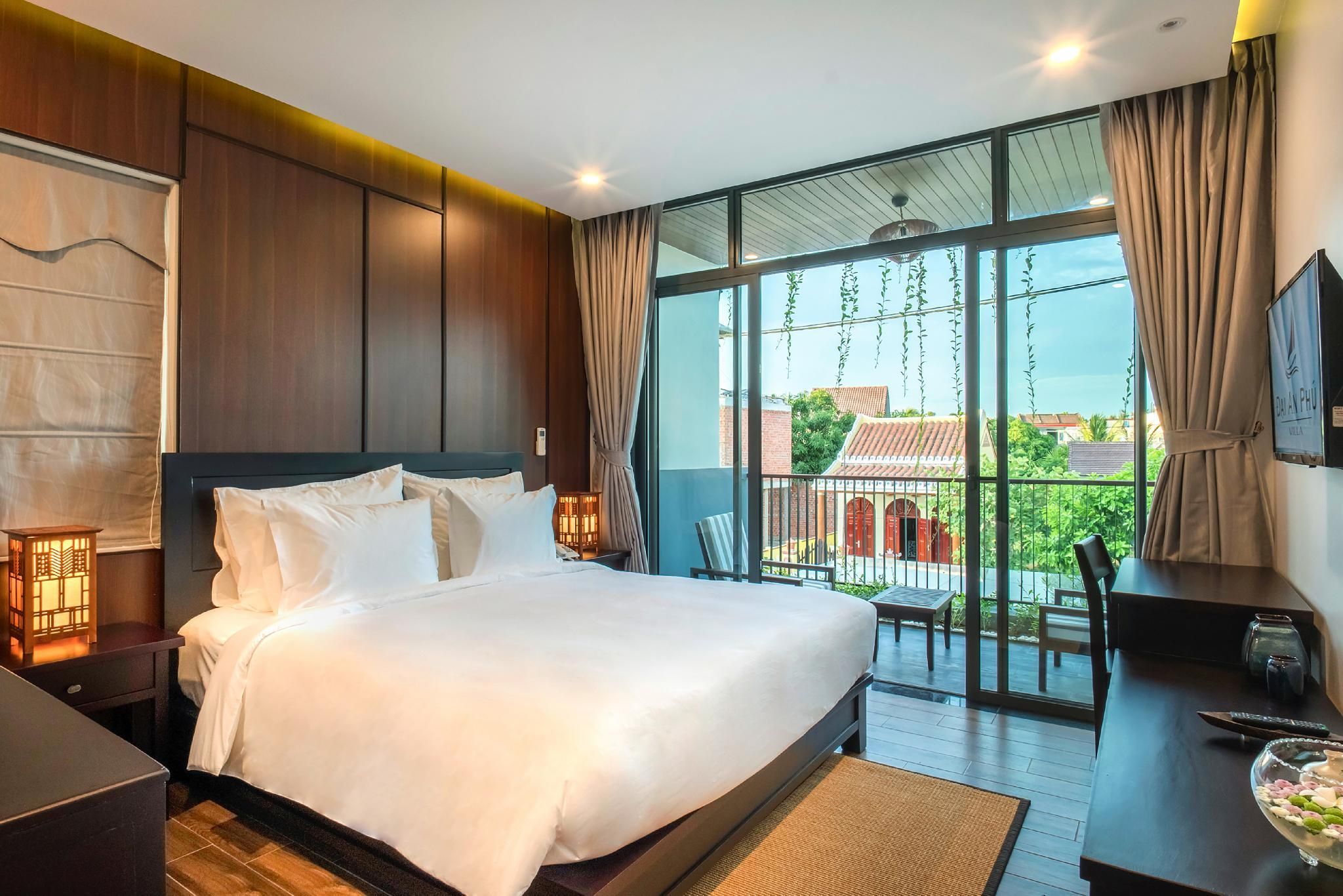 Double Room with Pool View