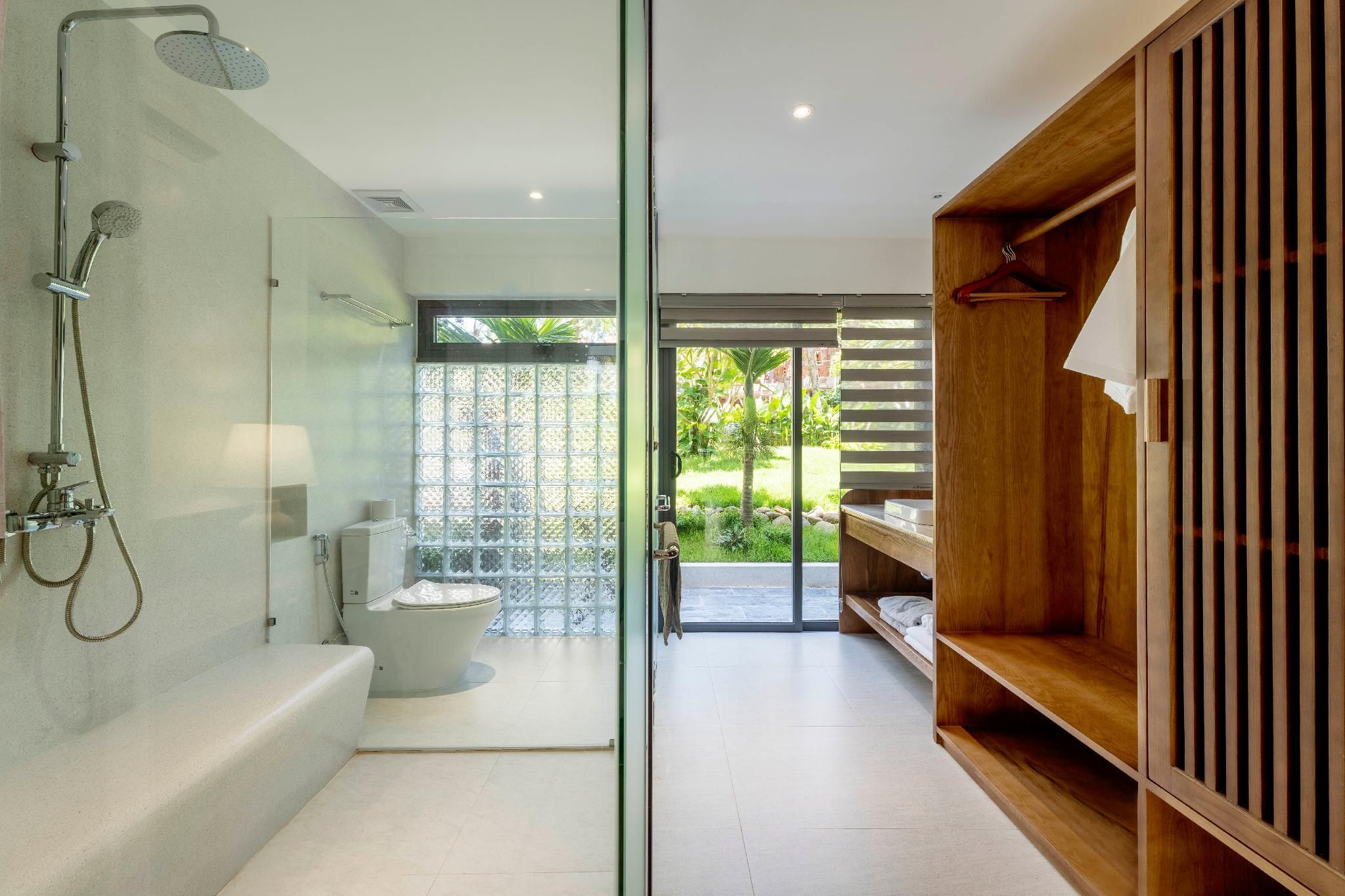 Connecting Family Room