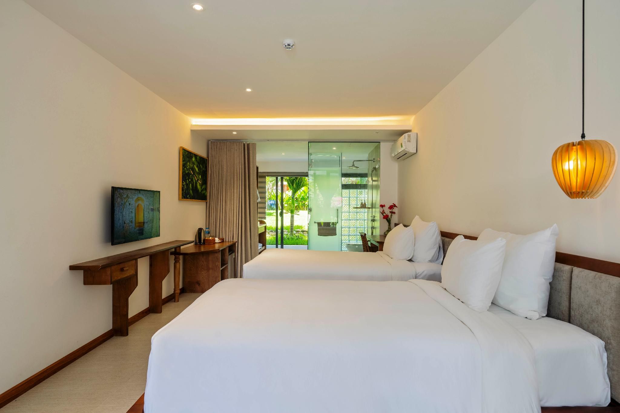 Connecting Family Room