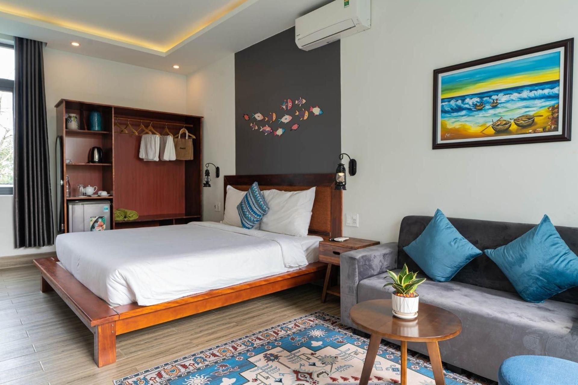 King Room with Pool View