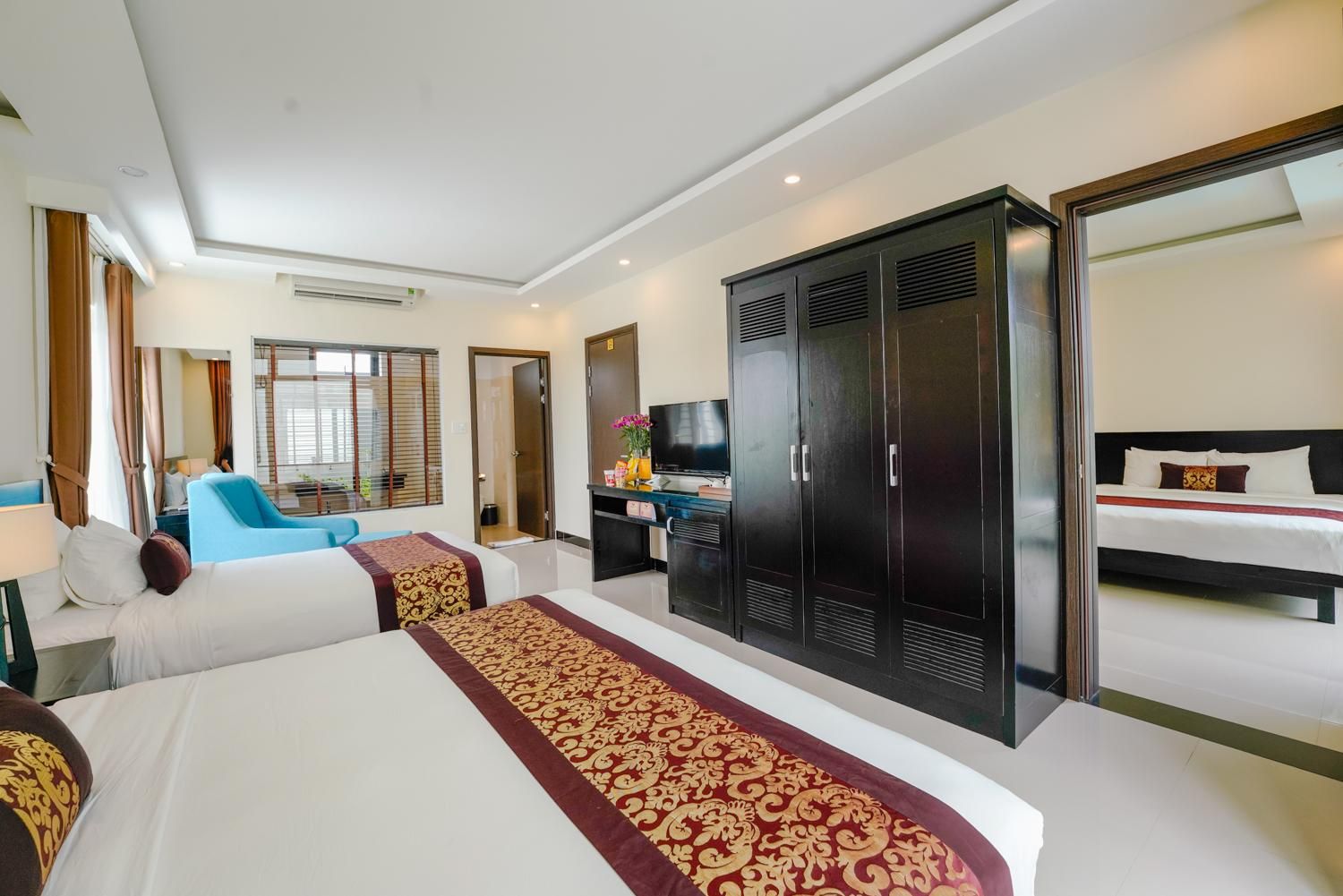 Family Connecting Rooms