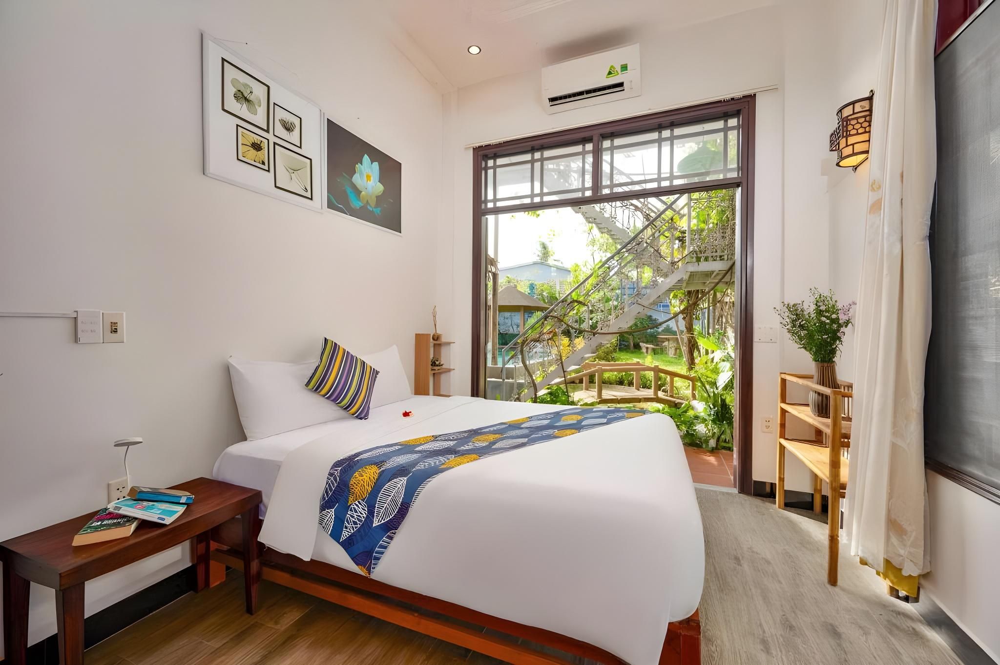 2 Bedroom - 1 Bath Suite