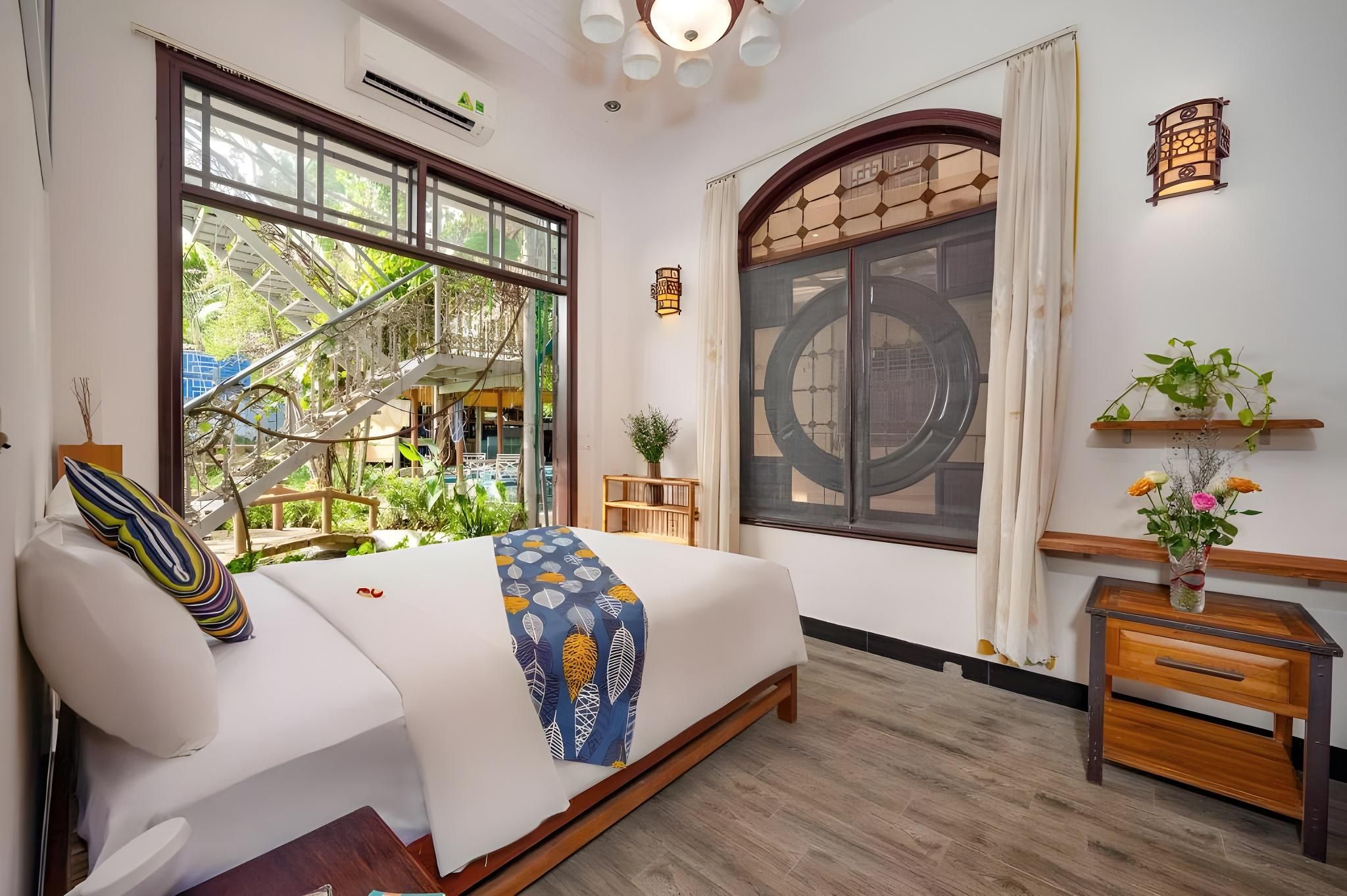 2 Bedroom - 1 Bath Suite