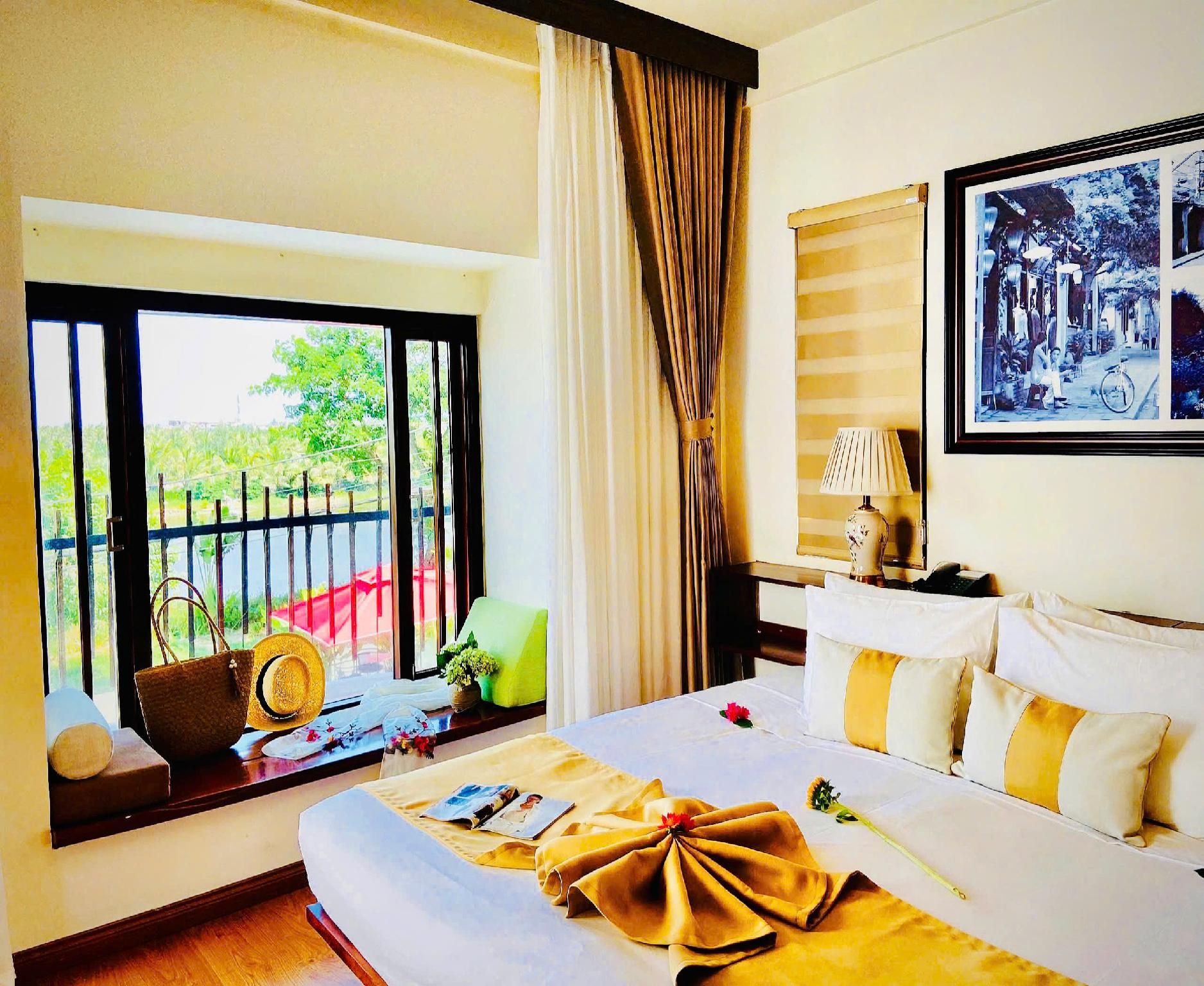 Deluxe Double Garden View