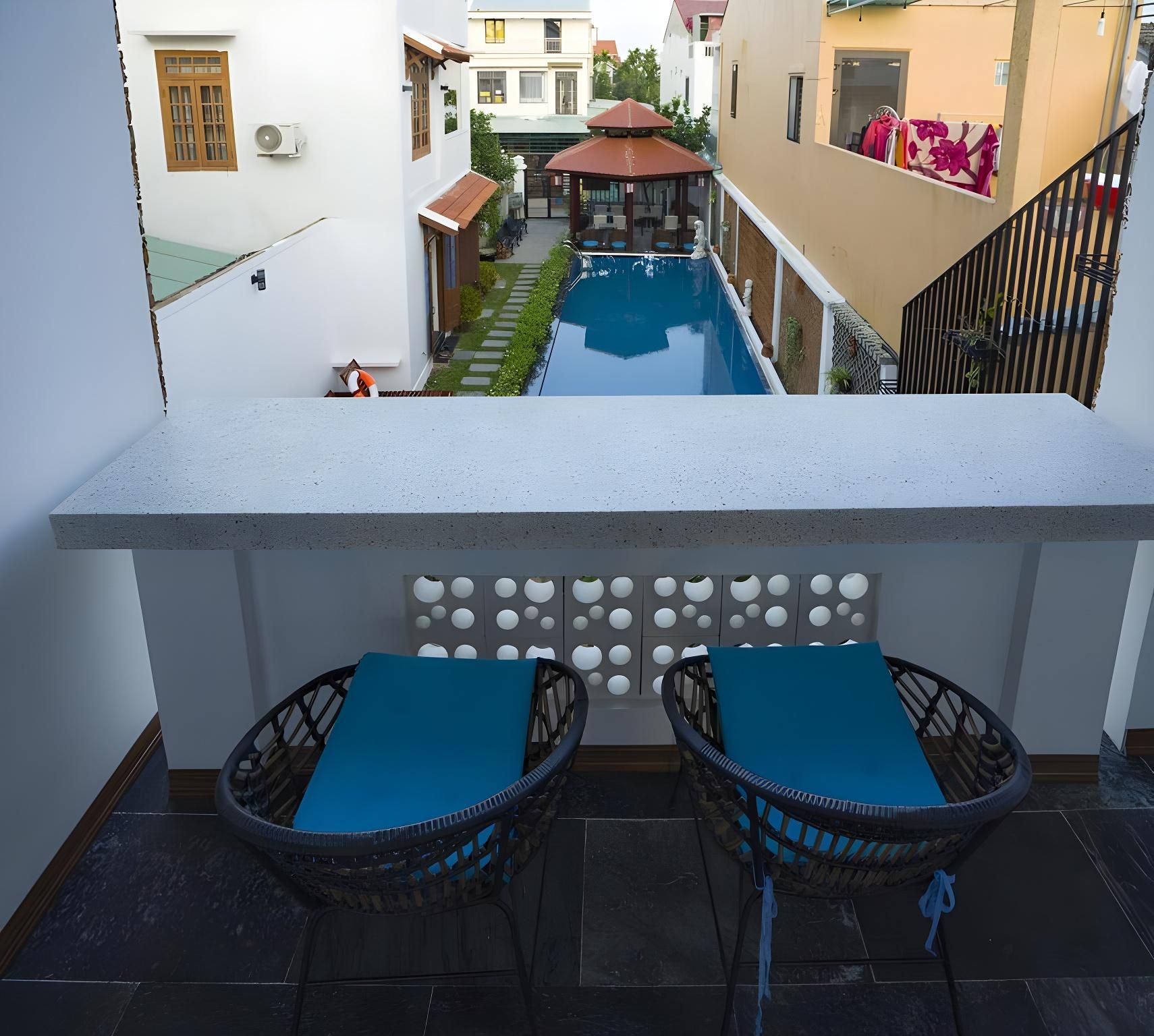 Deluxe Double Room with Pool Access