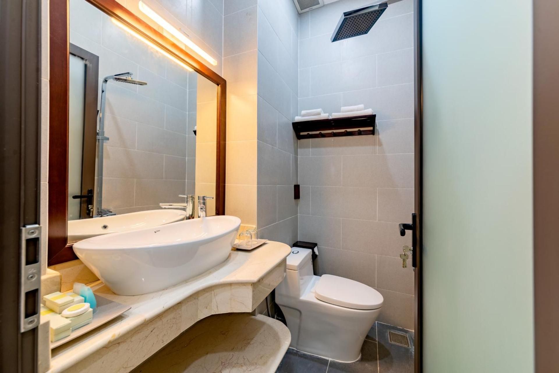 Twin Room with Pool View