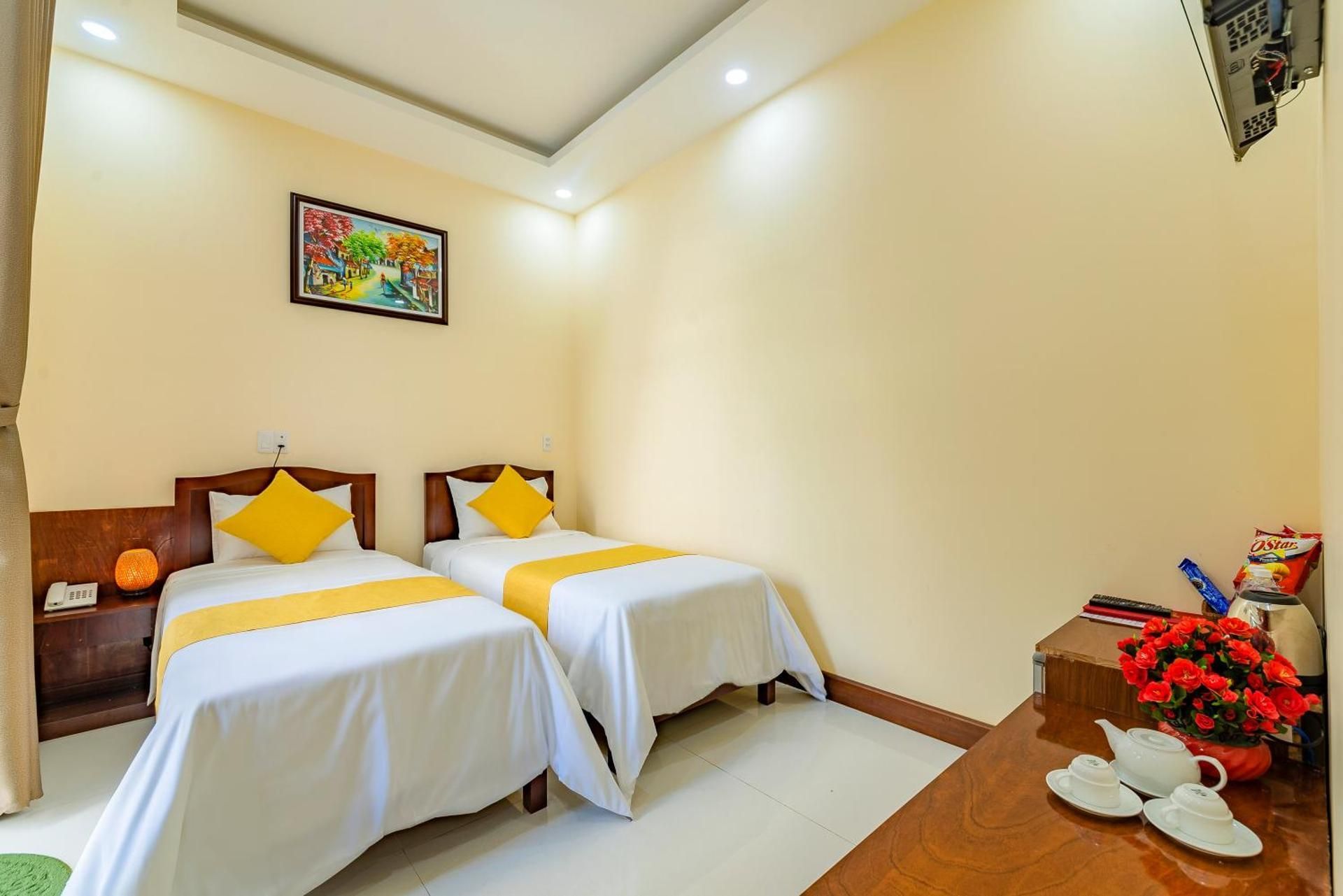 Twin Room with Pool View