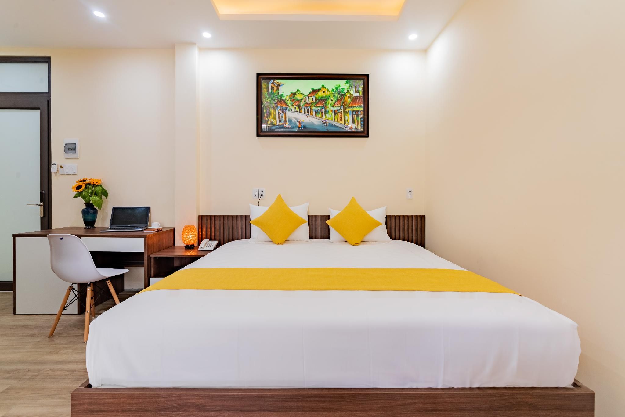 King Suite with Balcony