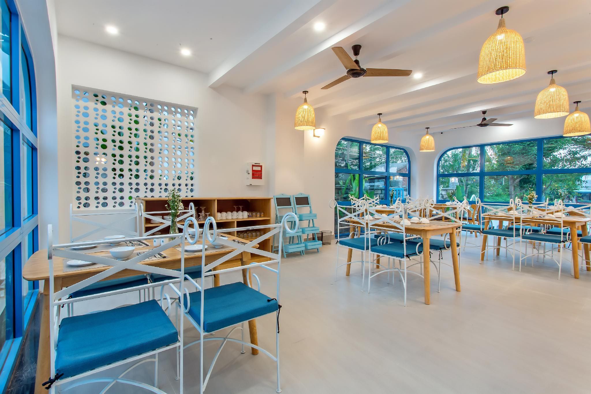 11996526_20010100300086573648