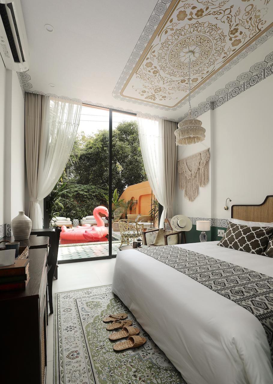 Premium Room with Pool Access