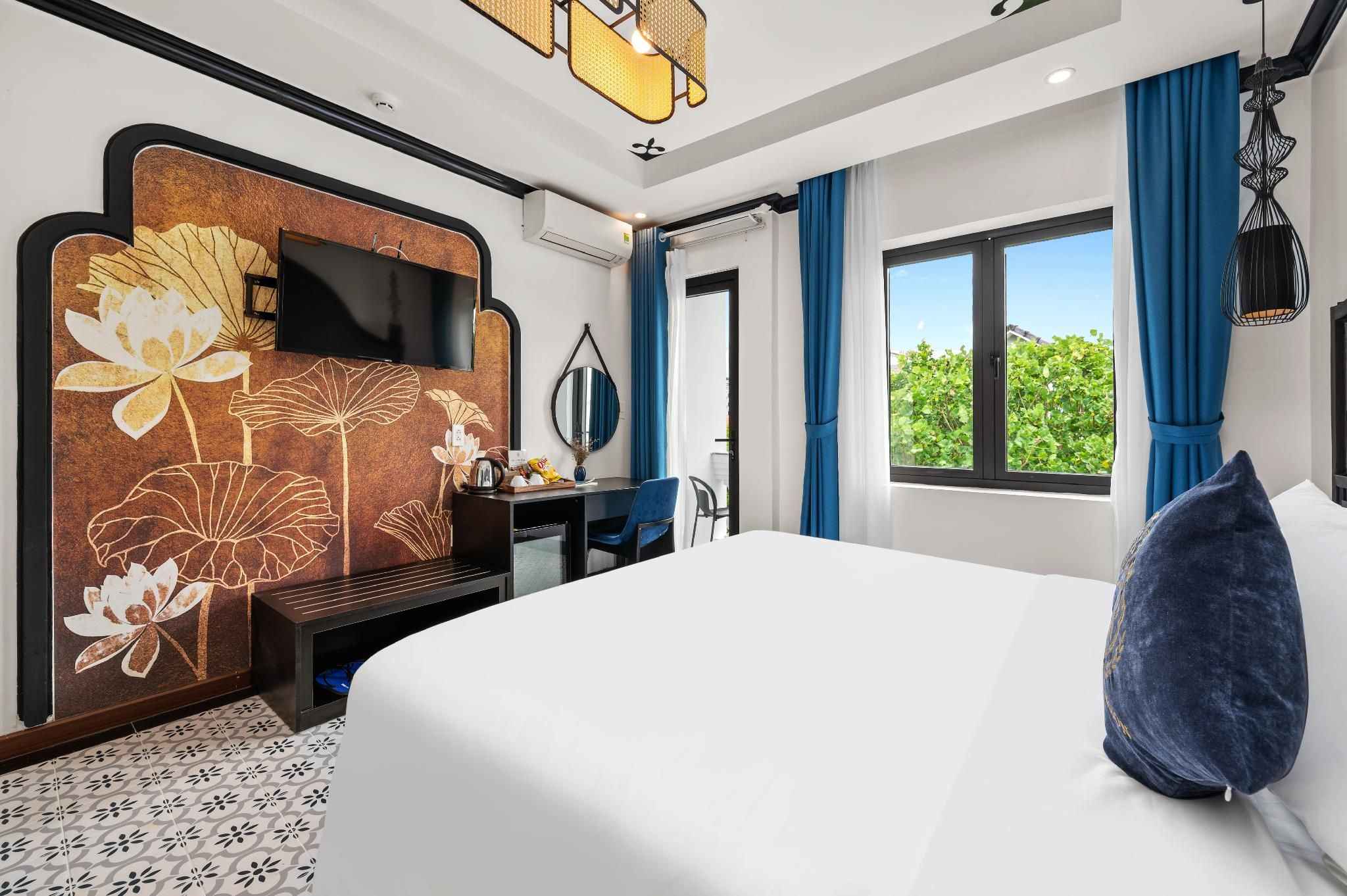 Deluxe Plus Double with Garden View