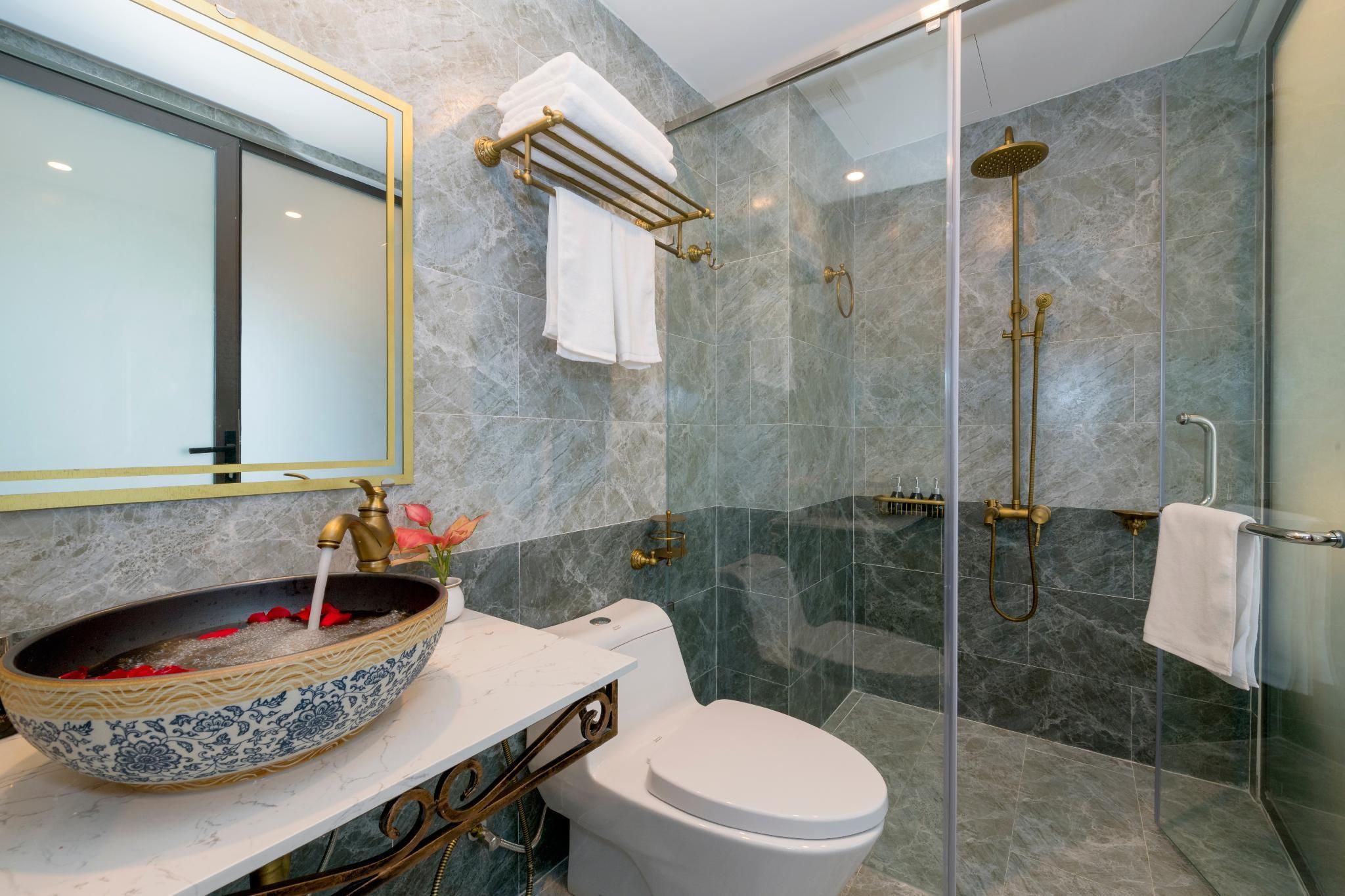 Superior Room -- 1 Bed