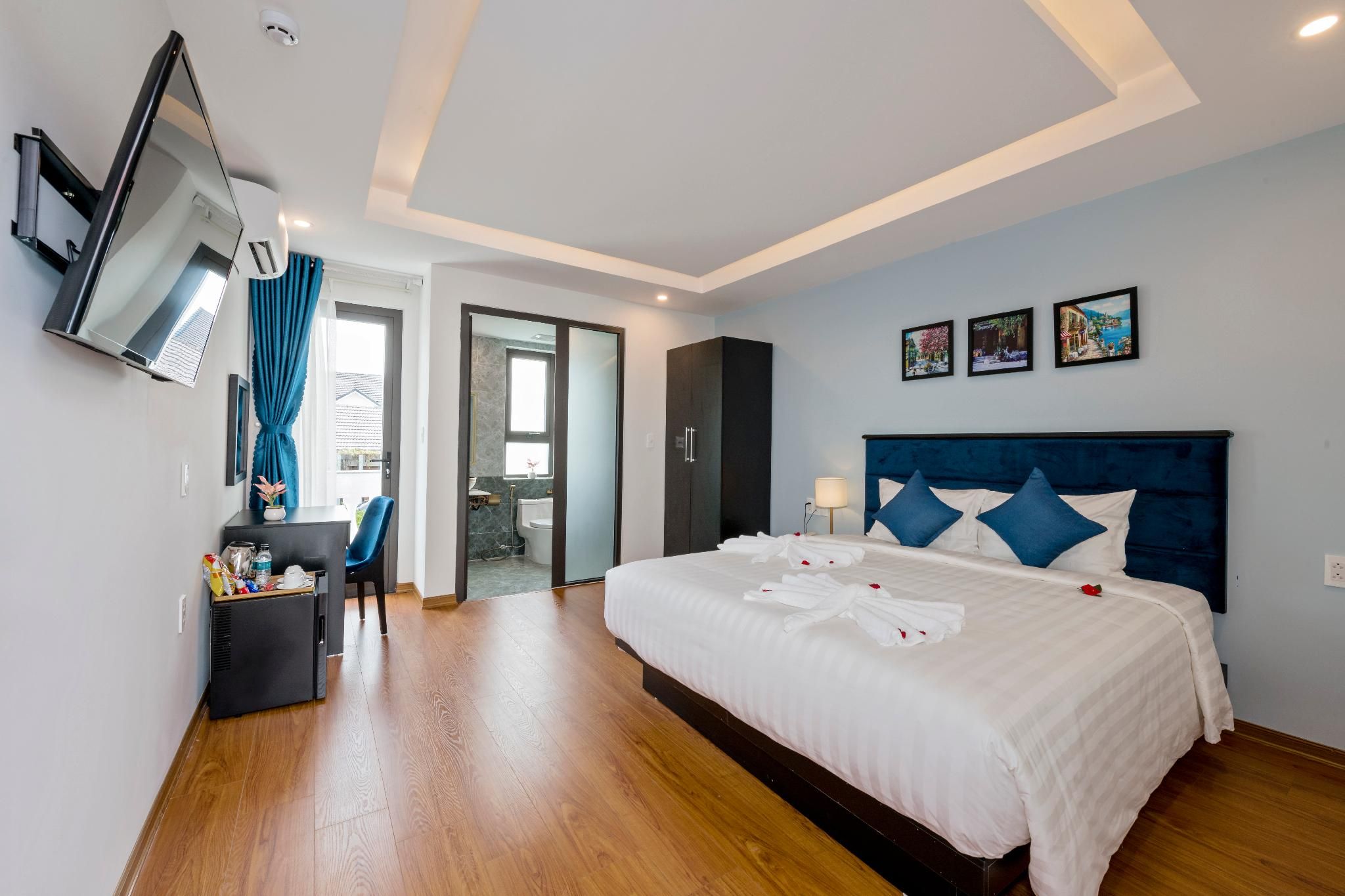 Superior Room -- 1 Bed