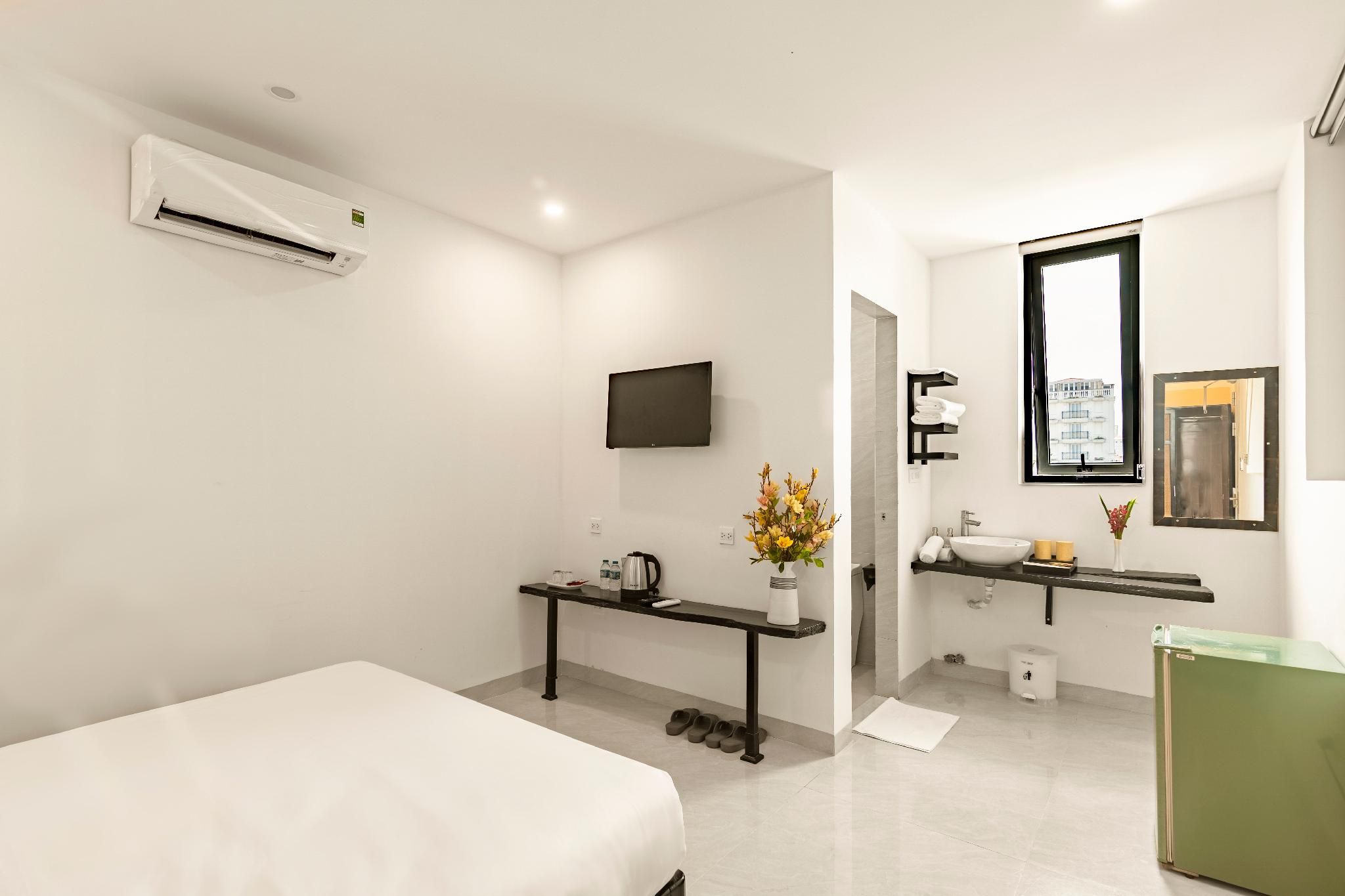 Vooc Signature Hotel Hoi An Standard Double Room 3