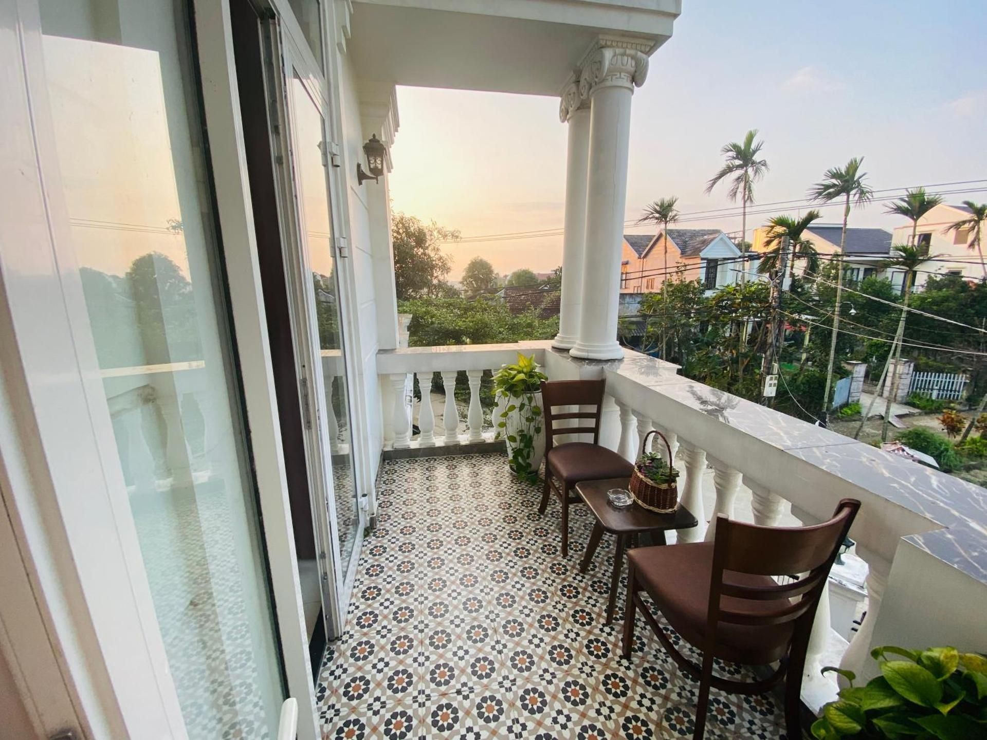 King Room with Balcony