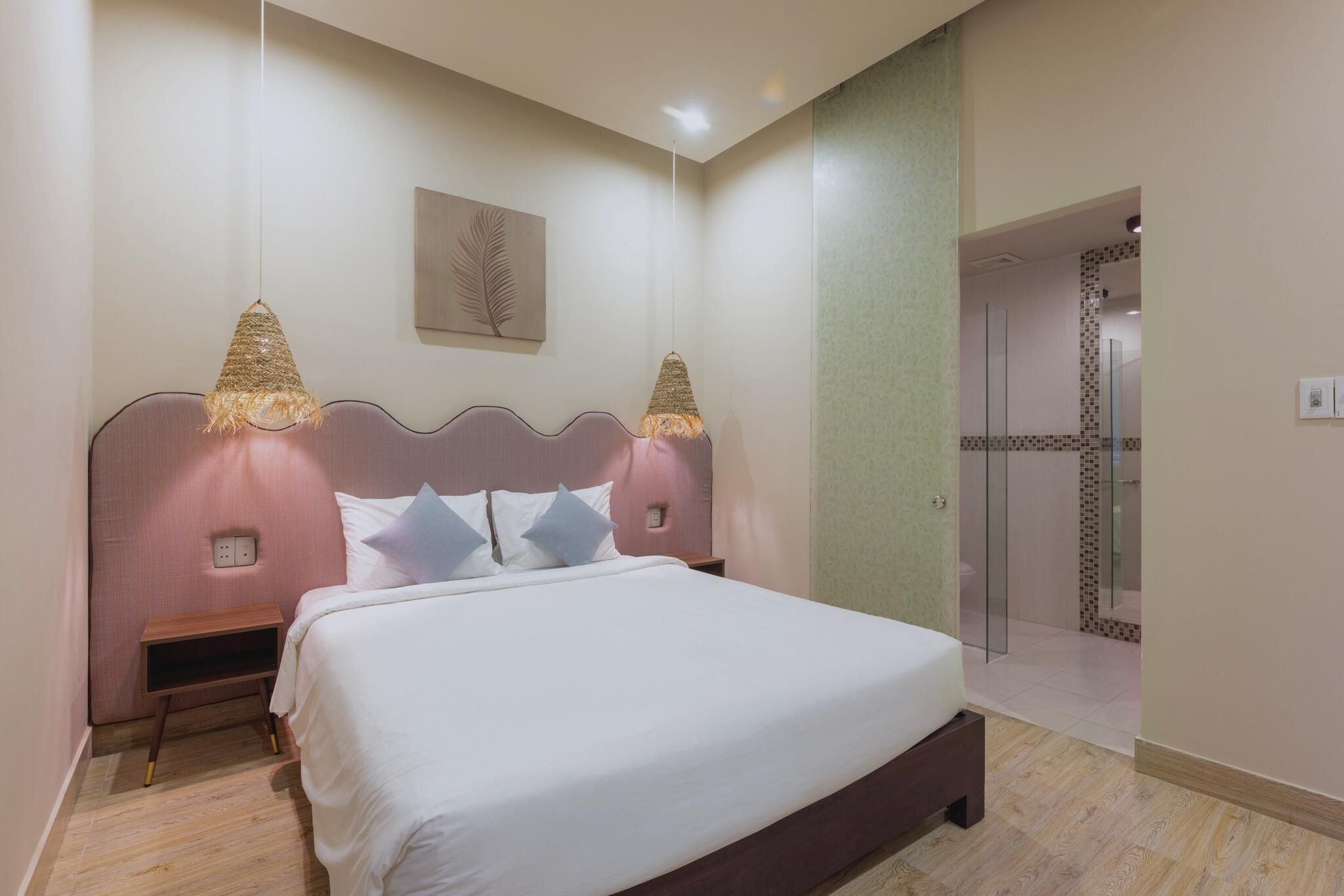 Superior Double with Window