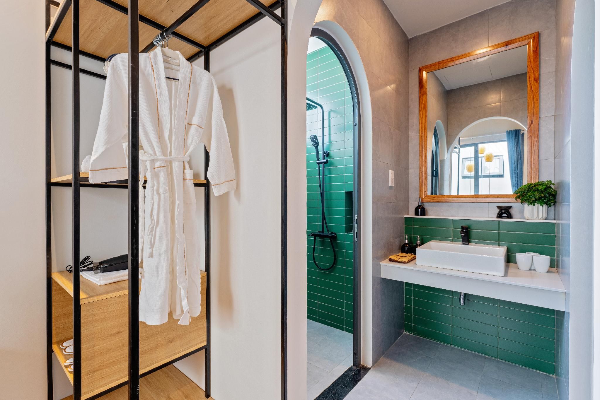 Hoi An Pinus Boutique Studio Balcony 3