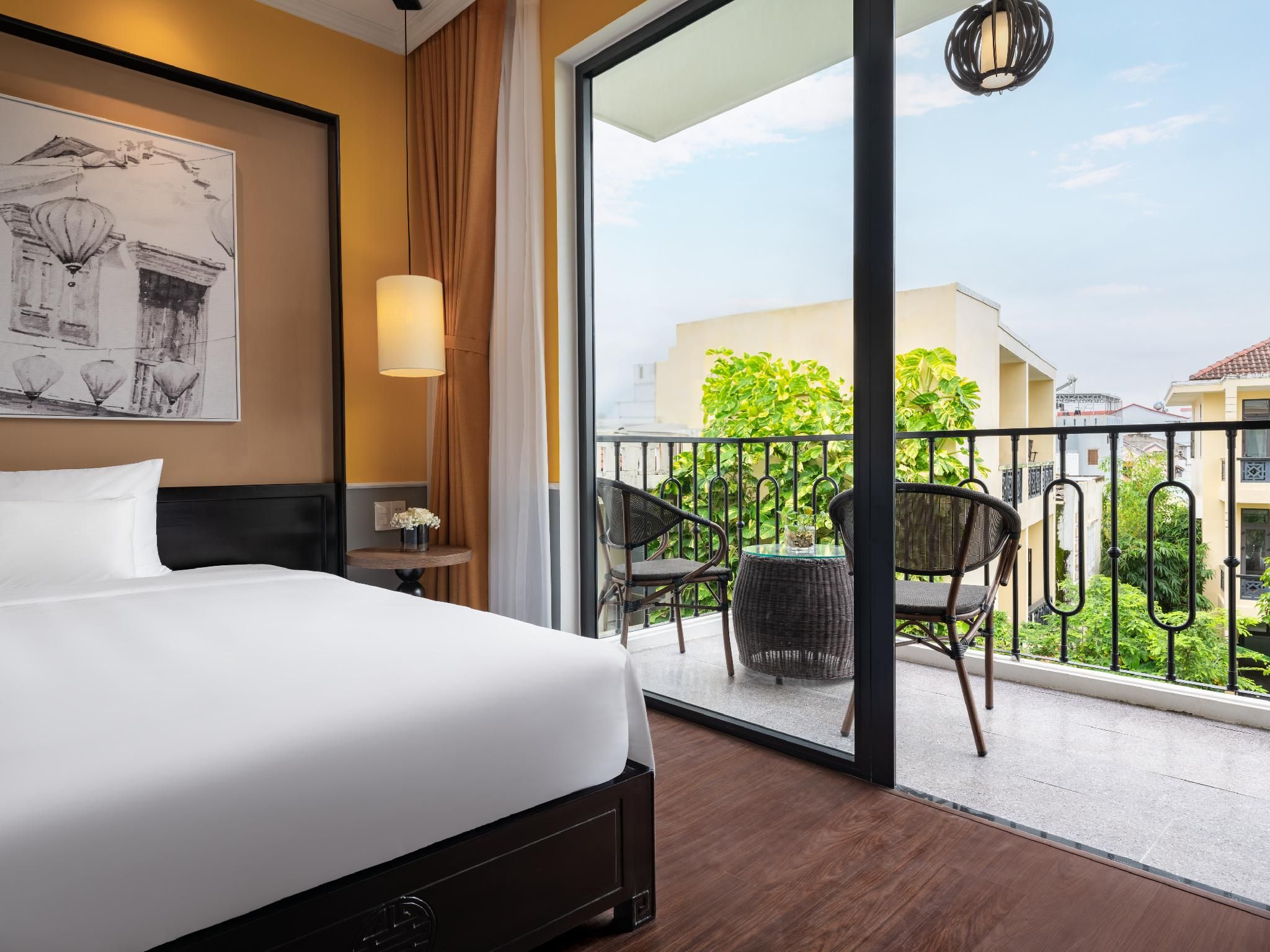 Deluxe Garden View Double or Twin Room with Balcony