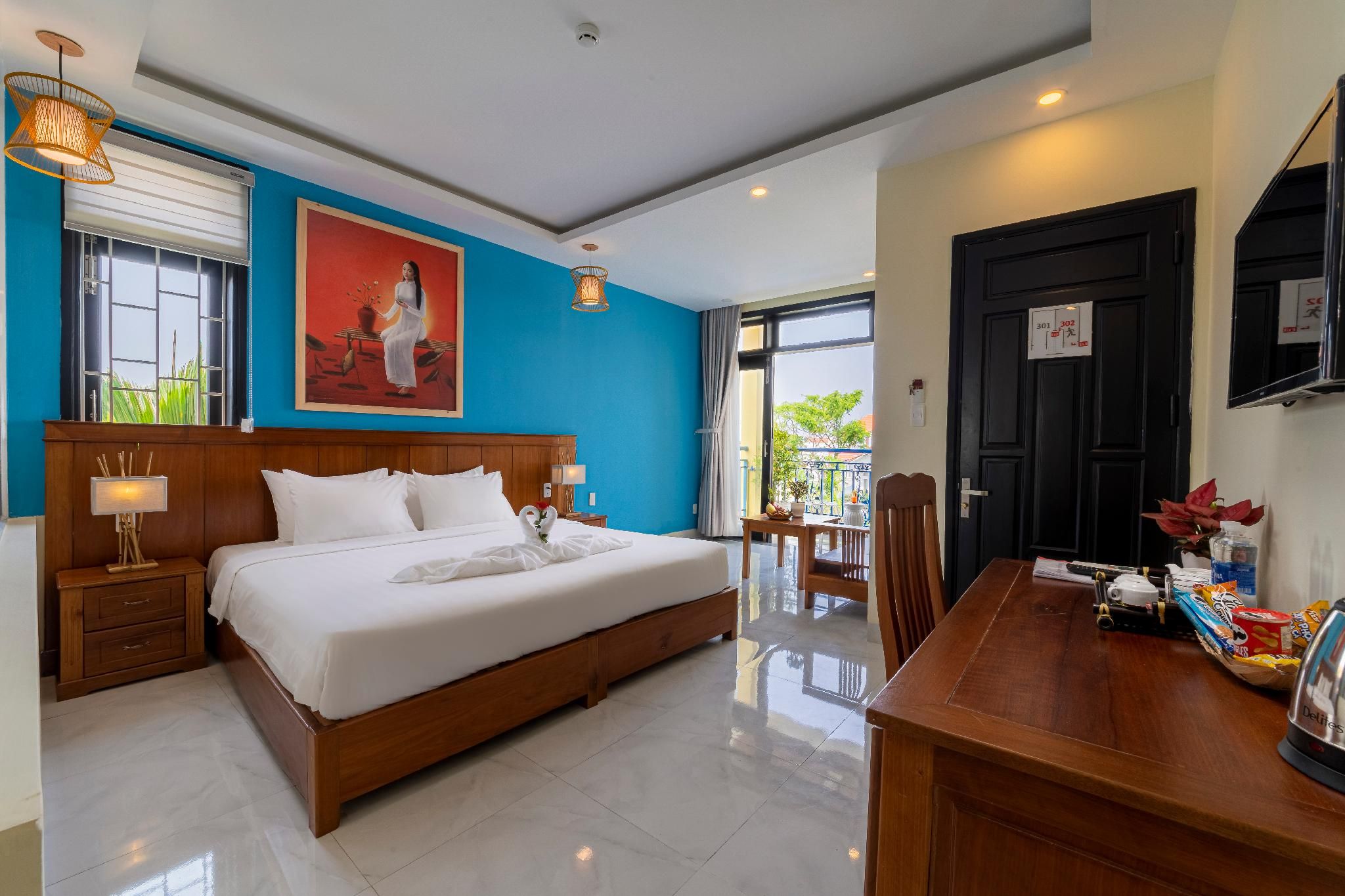 Deluxe Double or Twin with Balcony