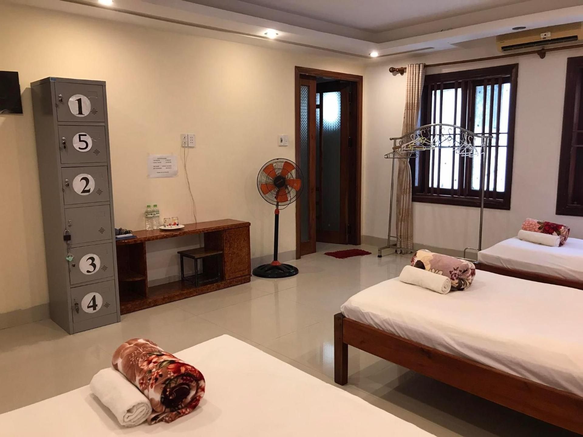 1 Single Bed for 1 Person in Dormitory - Mixed