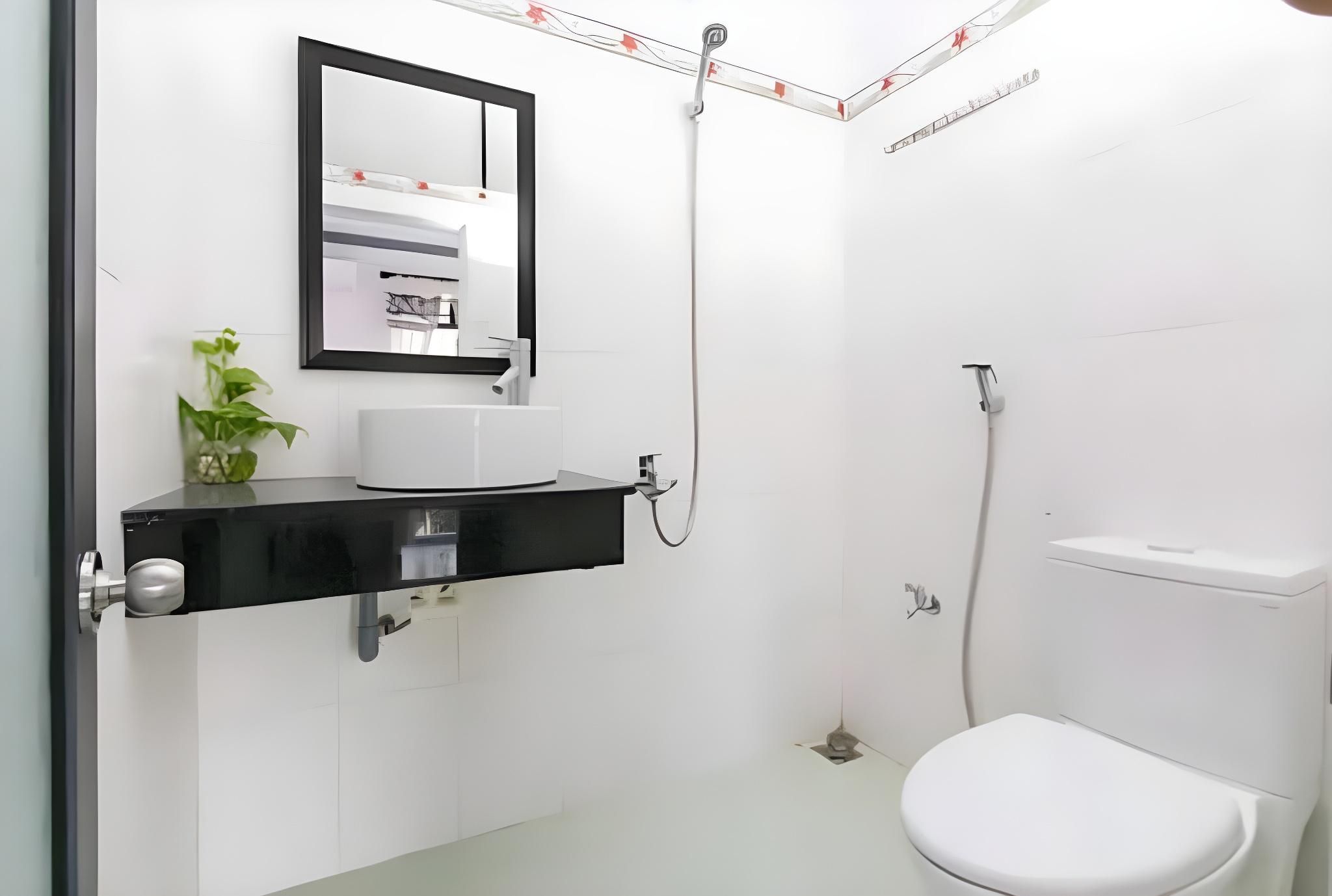 Hai Dang Homestay Double with 2 Double Beds 2