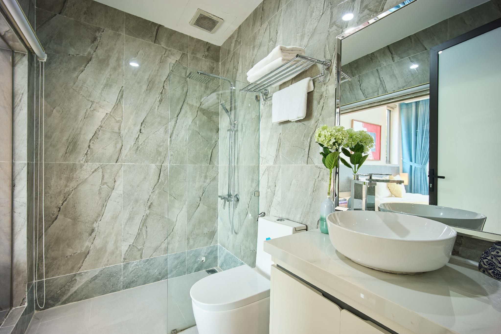 Deluxe Double Pool View